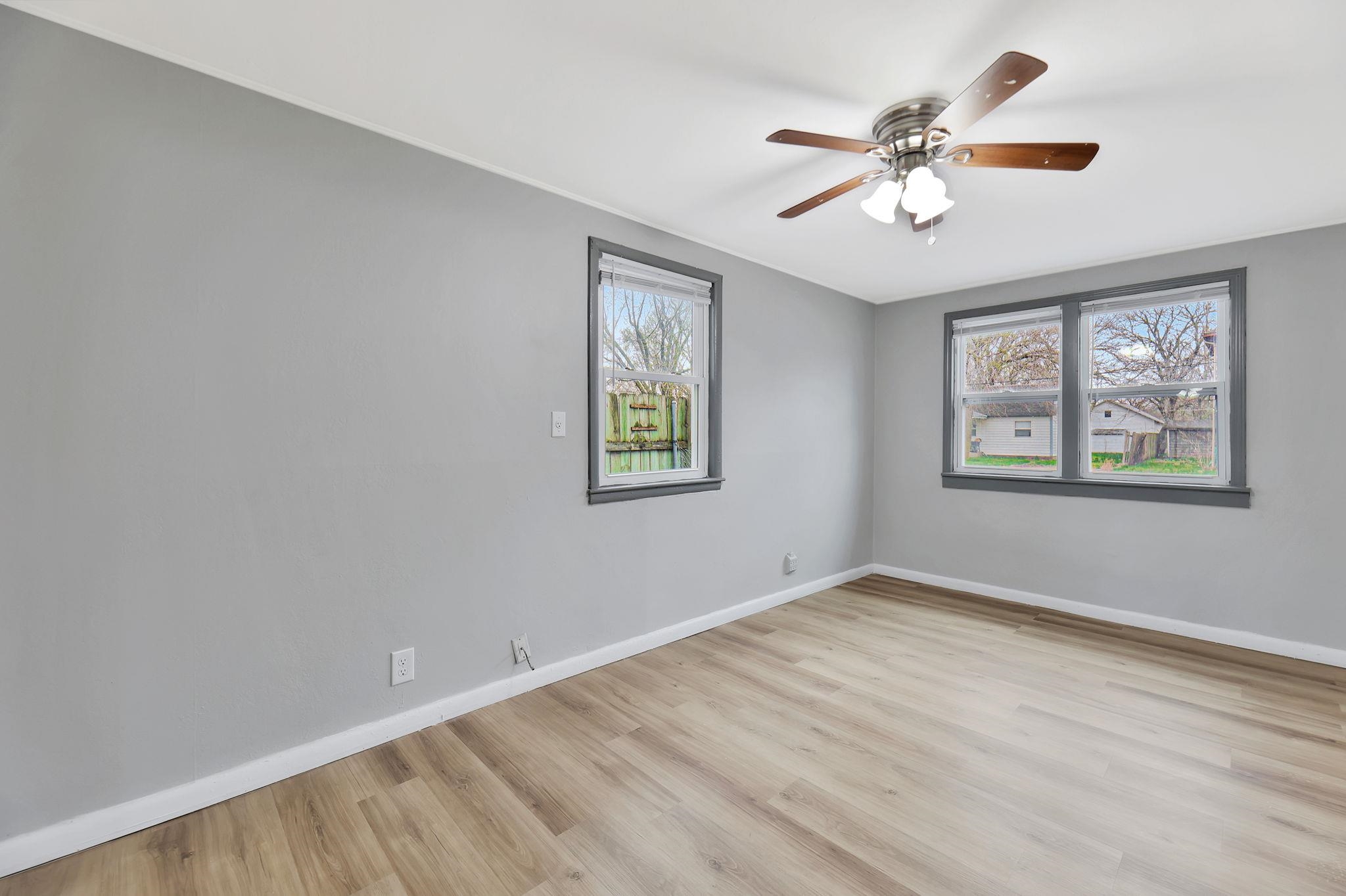 924 N Logan St, Newton, Kansas image 15