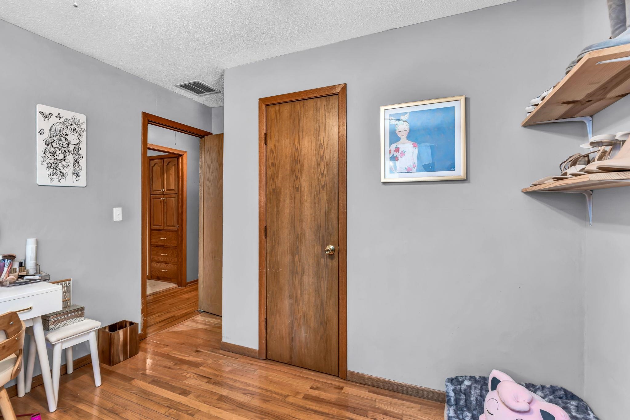 Derby, Kansas 67037, United States, 3 Bedrooms Bedrooms, ,1 BathroomBathrooms,Residential,Pending,55144