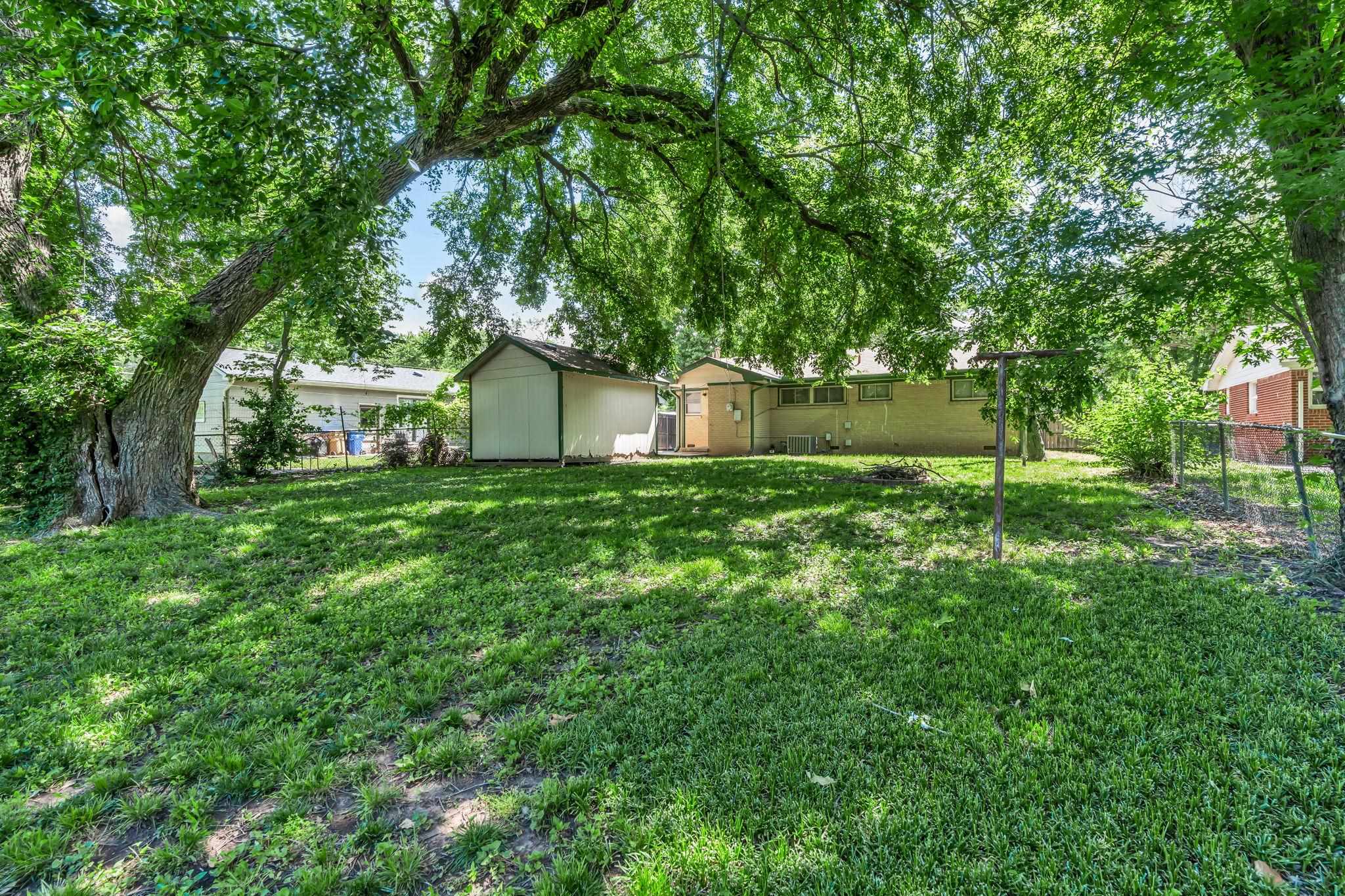 Derby, Kansas 67037, United States, 3 Bedrooms Bedrooms, ,1 BathroomBathrooms,Residential,Pending,55144