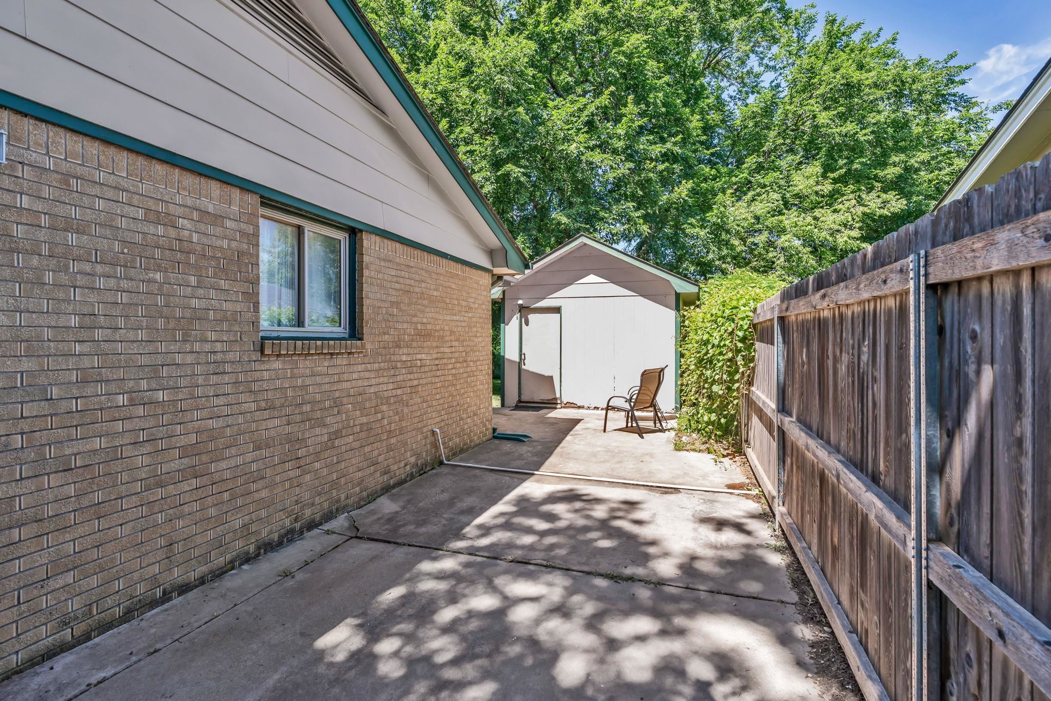 Derby, Kansas 67037, United States, 3 Bedrooms Bedrooms, ,1 BathroomBathrooms,Residential,Pending,55144