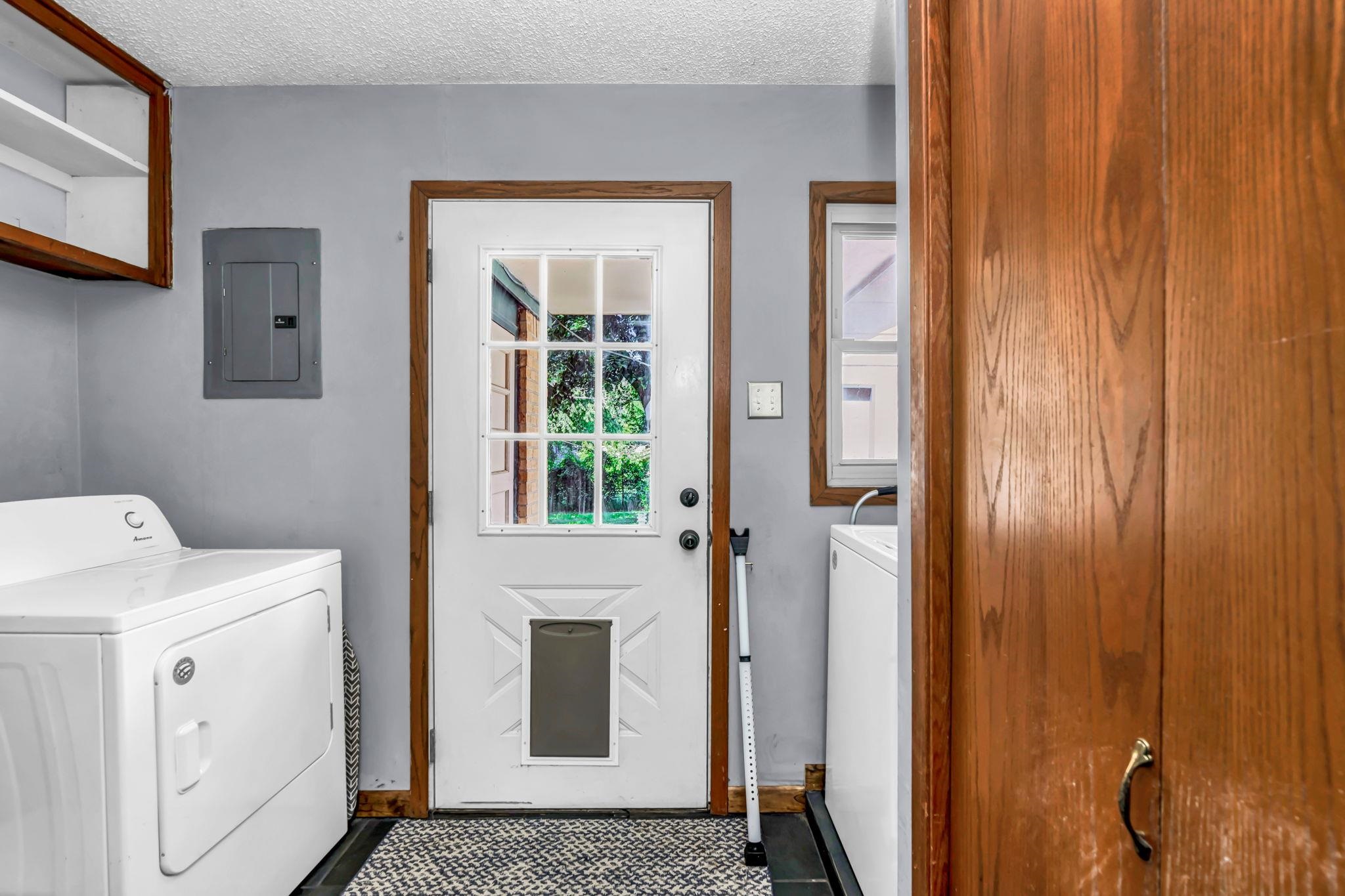 Derby, Kansas 67037, United States, 3 Bedrooms Bedrooms, ,1 BathroomBathrooms,Residential,Pending,55144