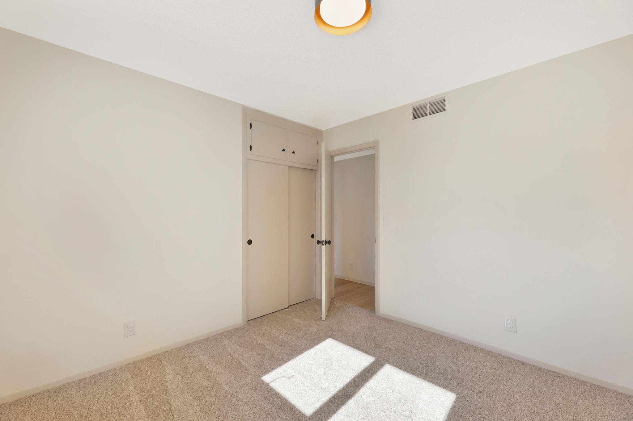 Wichita, Kansas 67207, United States, 3 Bedrooms Bedrooms, ,2 BathroomsBathrooms,Residential,Pending,65700