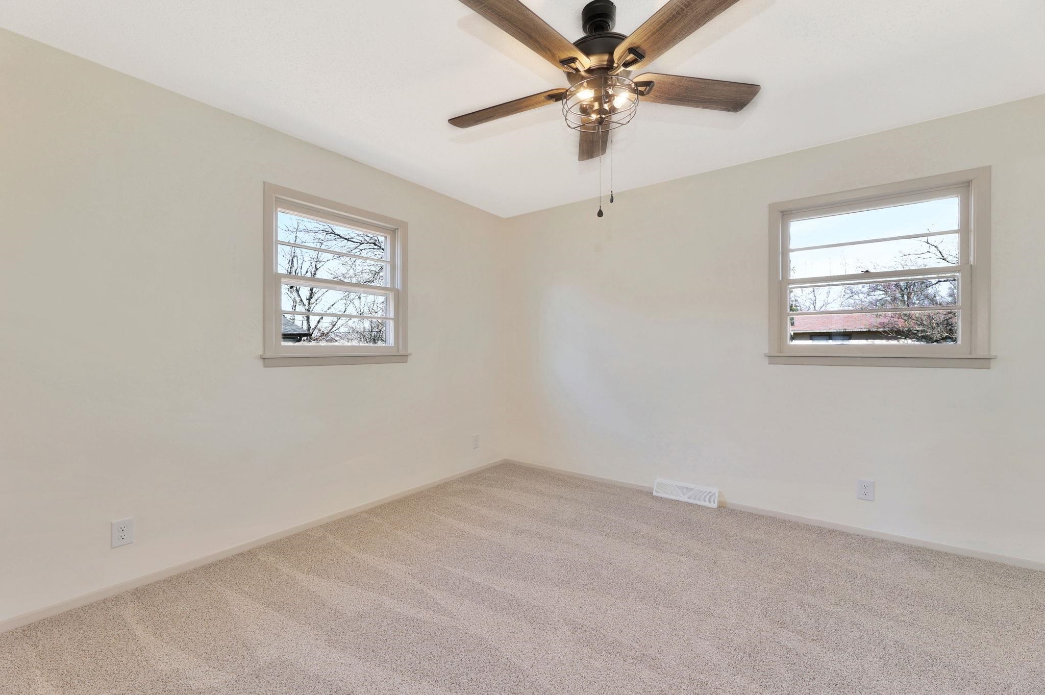 Wichita, Kansas 67207, United States, 3 Bedrooms Bedrooms, ,2 BathroomsBathrooms,Residential,Pending,65700