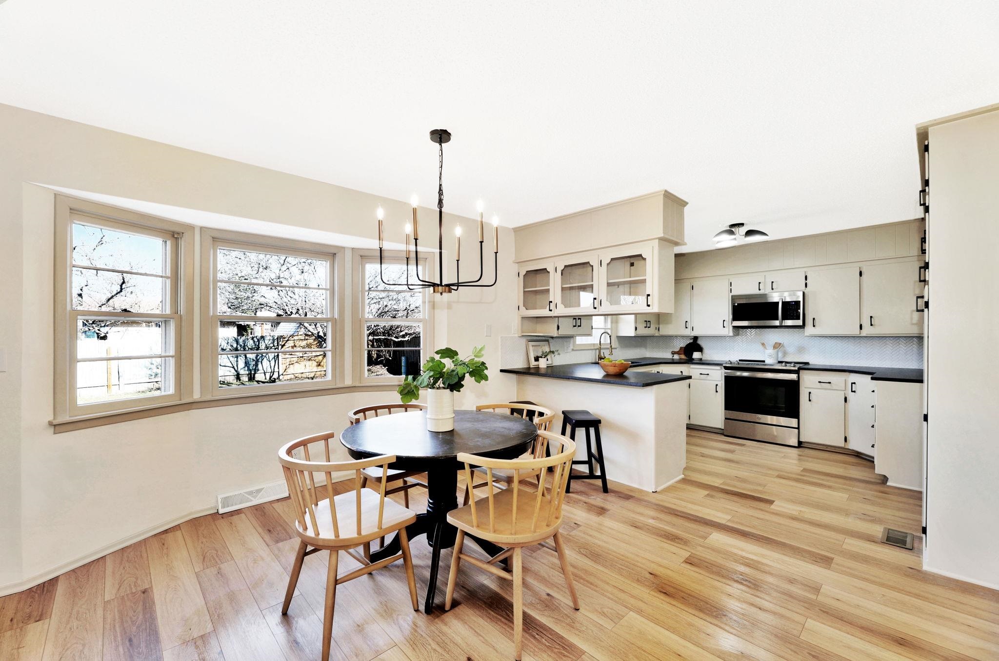 Wichita, Kansas 67207, United States, 3 Bedrooms Bedrooms, ,2 BathroomsBathrooms,Residential,Pending,65700