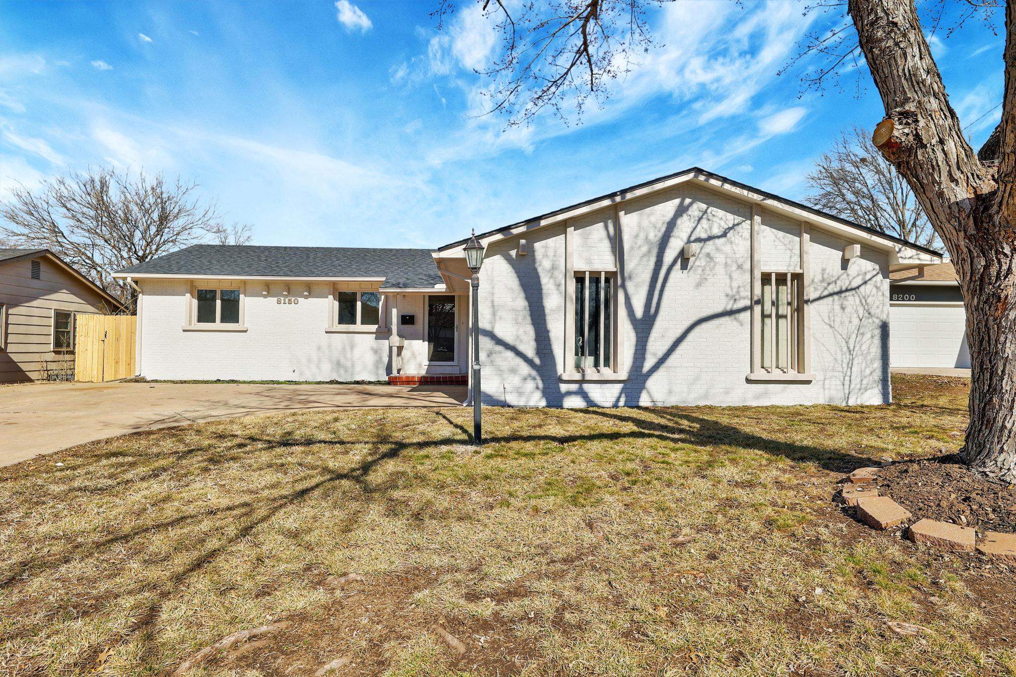 Wichita, Kansas 67207, United States, 3 Bedrooms Bedrooms, ,2 BathroomsBathrooms,Residential,Pending,65700