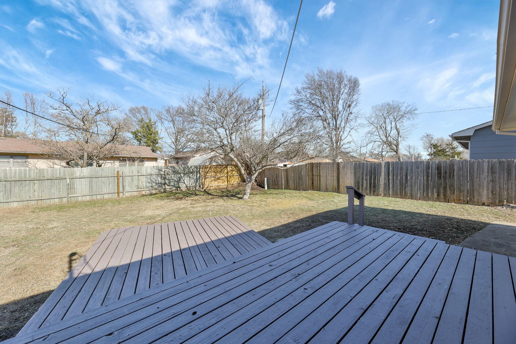 Wichita, Kansas 67207, United States, 3 Bedrooms Bedrooms, ,2 BathroomsBathrooms,Residential,Pending,65700