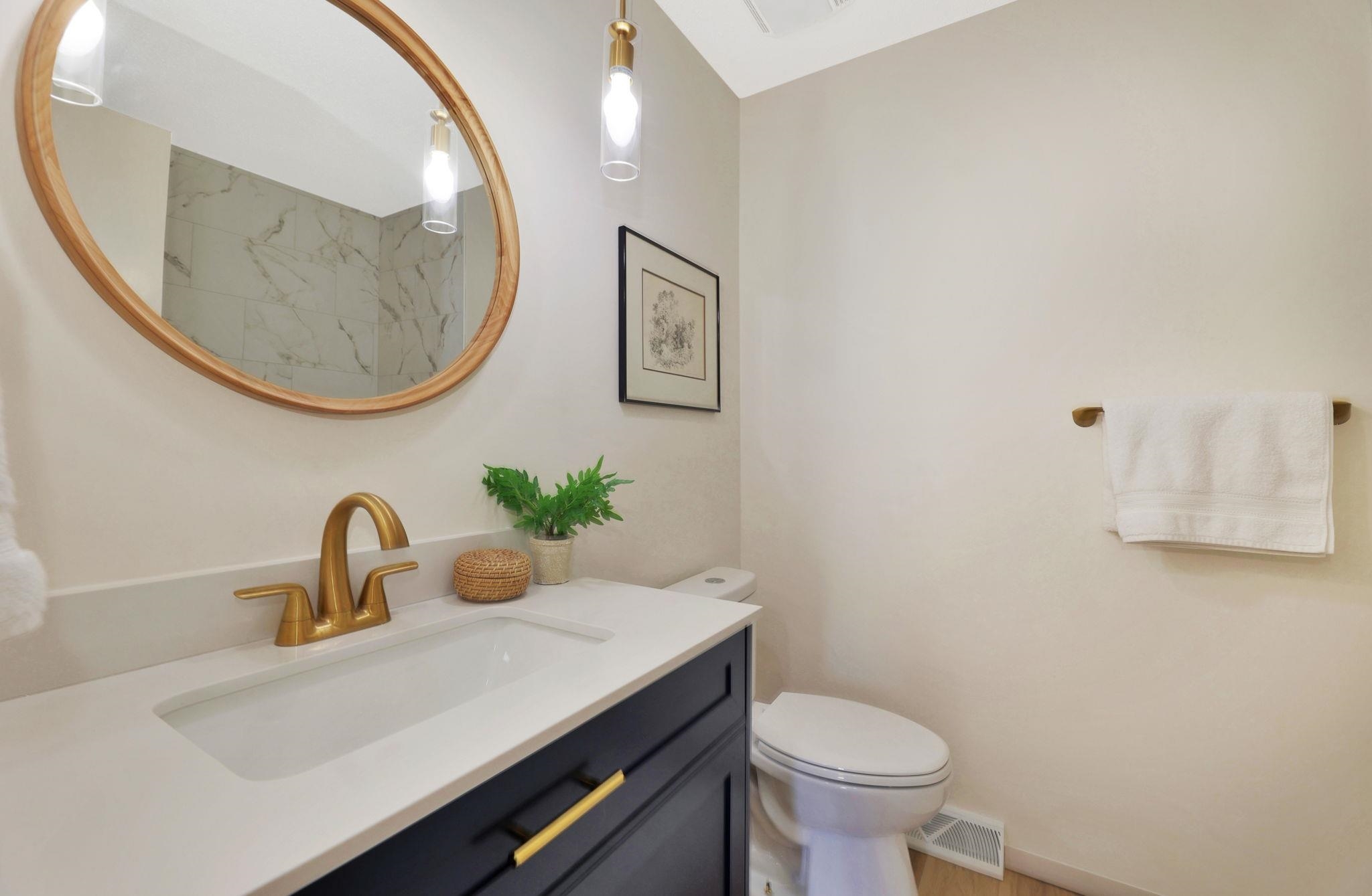 Wichita, Kansas 67207, United States, 3 Bedrooms Bedrooms, ,2 BathroomsBathrooms,Residential,Pending,65700