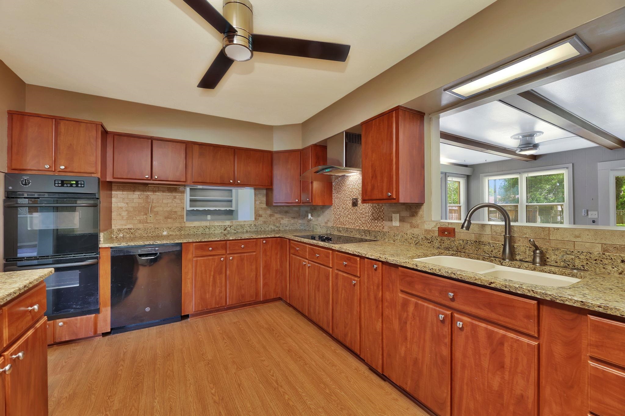 1542 N Pleasantview Dr, Wichita, Kansas image 30