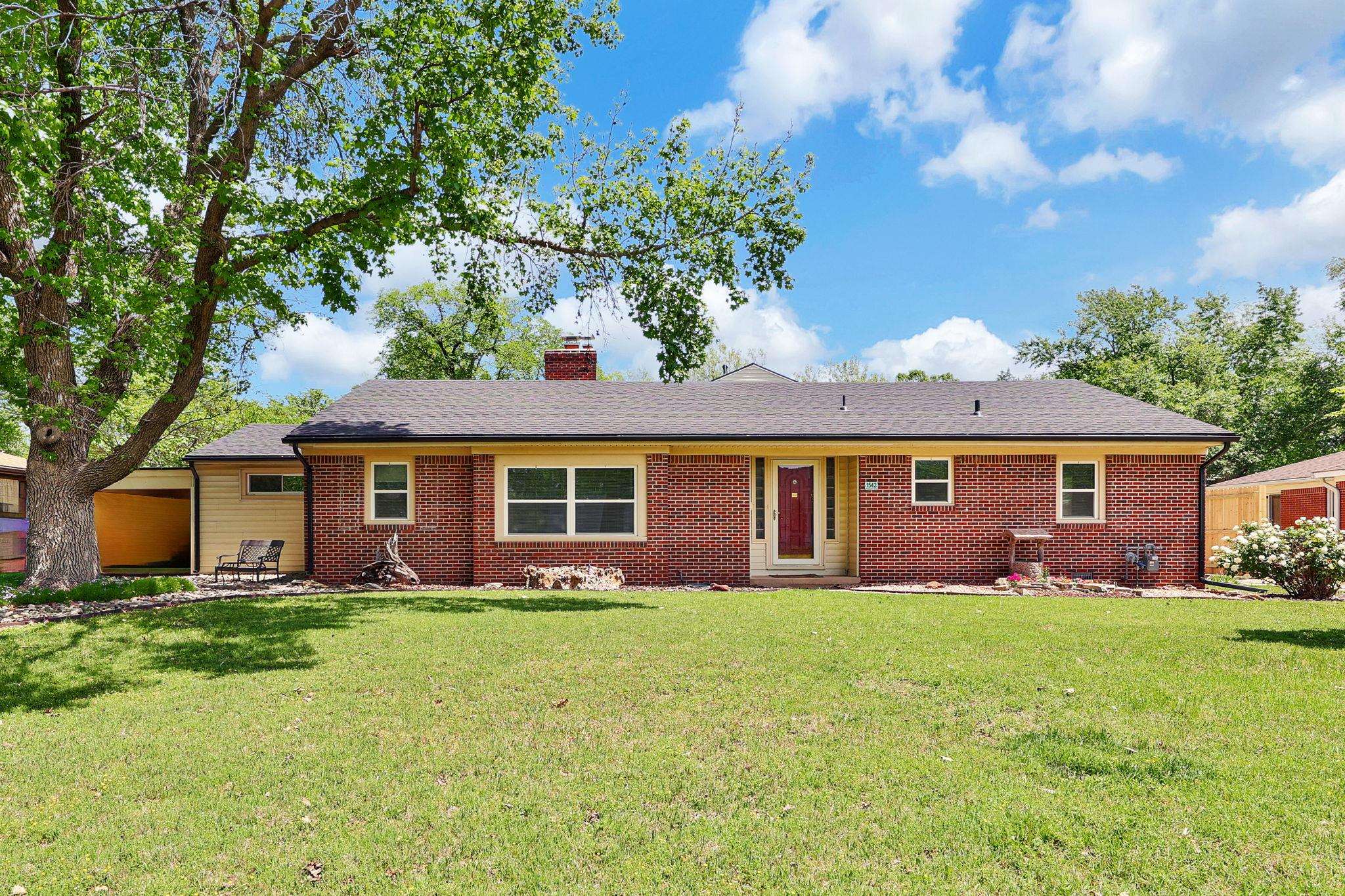 1542 N Pleasantview Dr, Wichita, Kansas image 1
