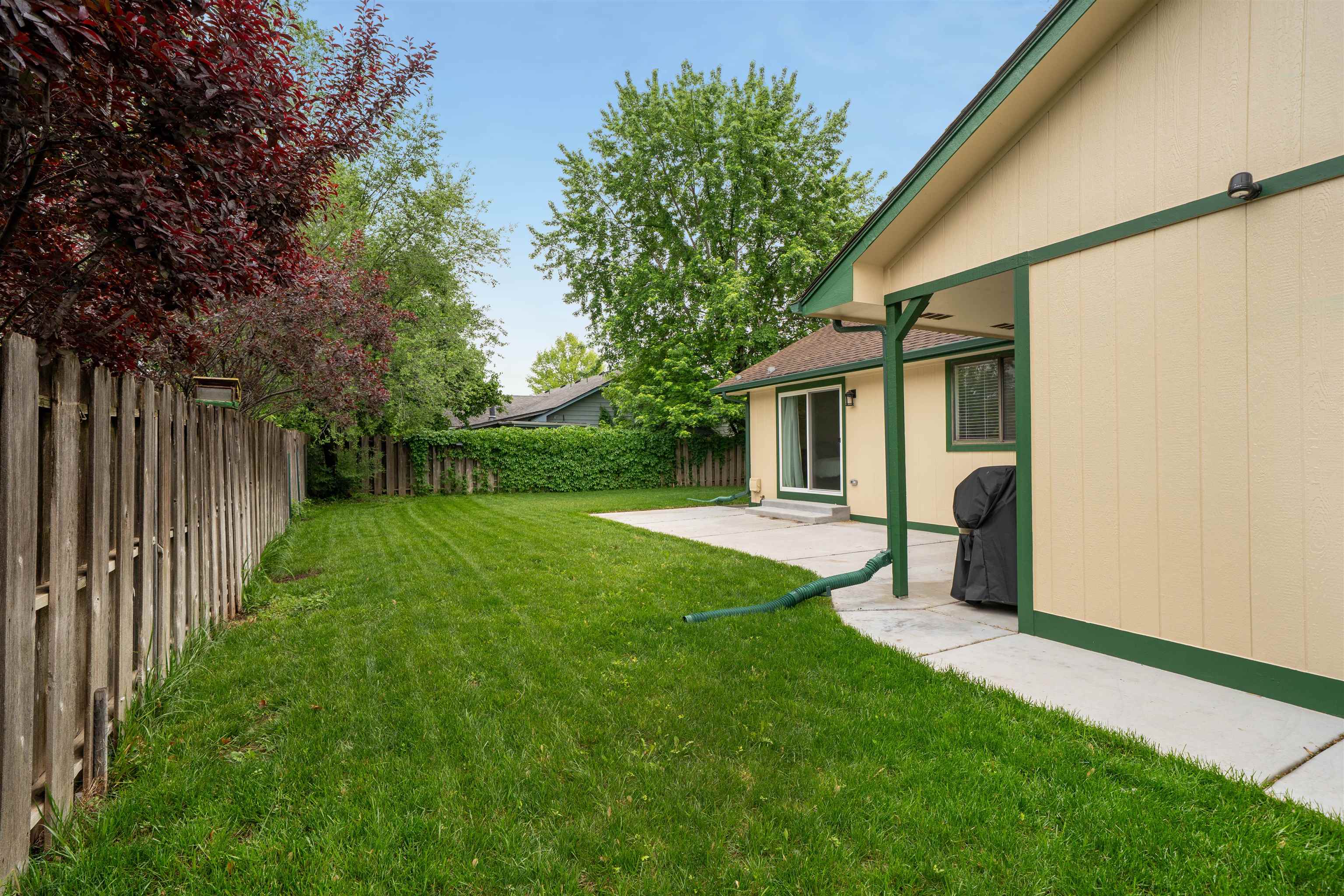626 N Oak Forest Ln, Derby, Kansas image 36