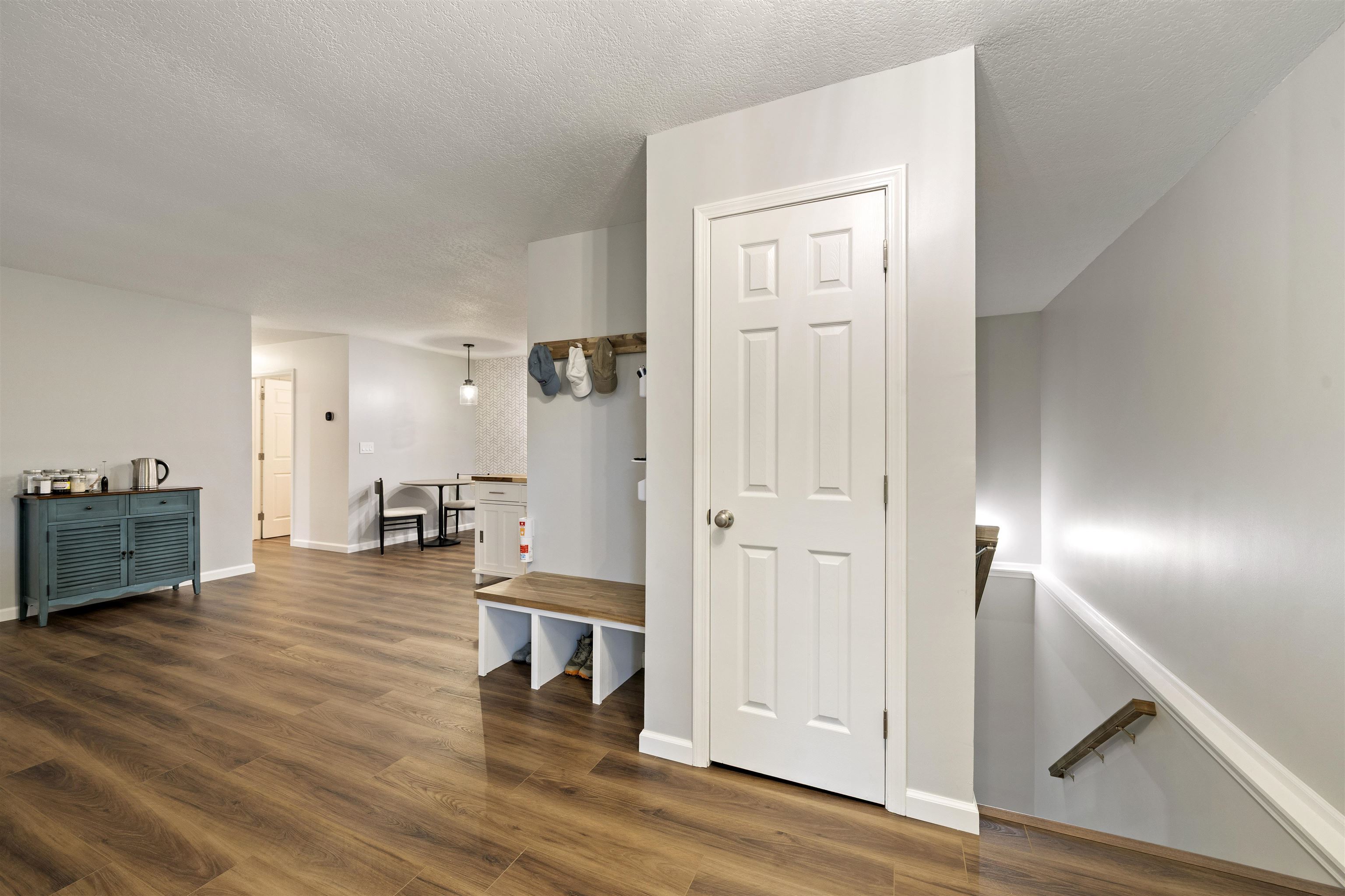 626 N Oak Forest Ln, Derby, Kansas image 5