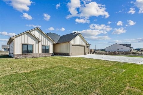 Homes For Sale - 1530 E Appleton St<br/> Valley Center, KS 67147