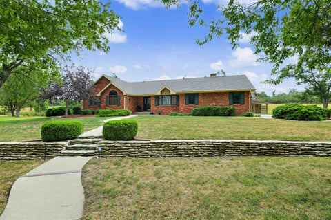 Homes For Sale - 100 River Place #7 Pl<br/> Salina, KS 67401