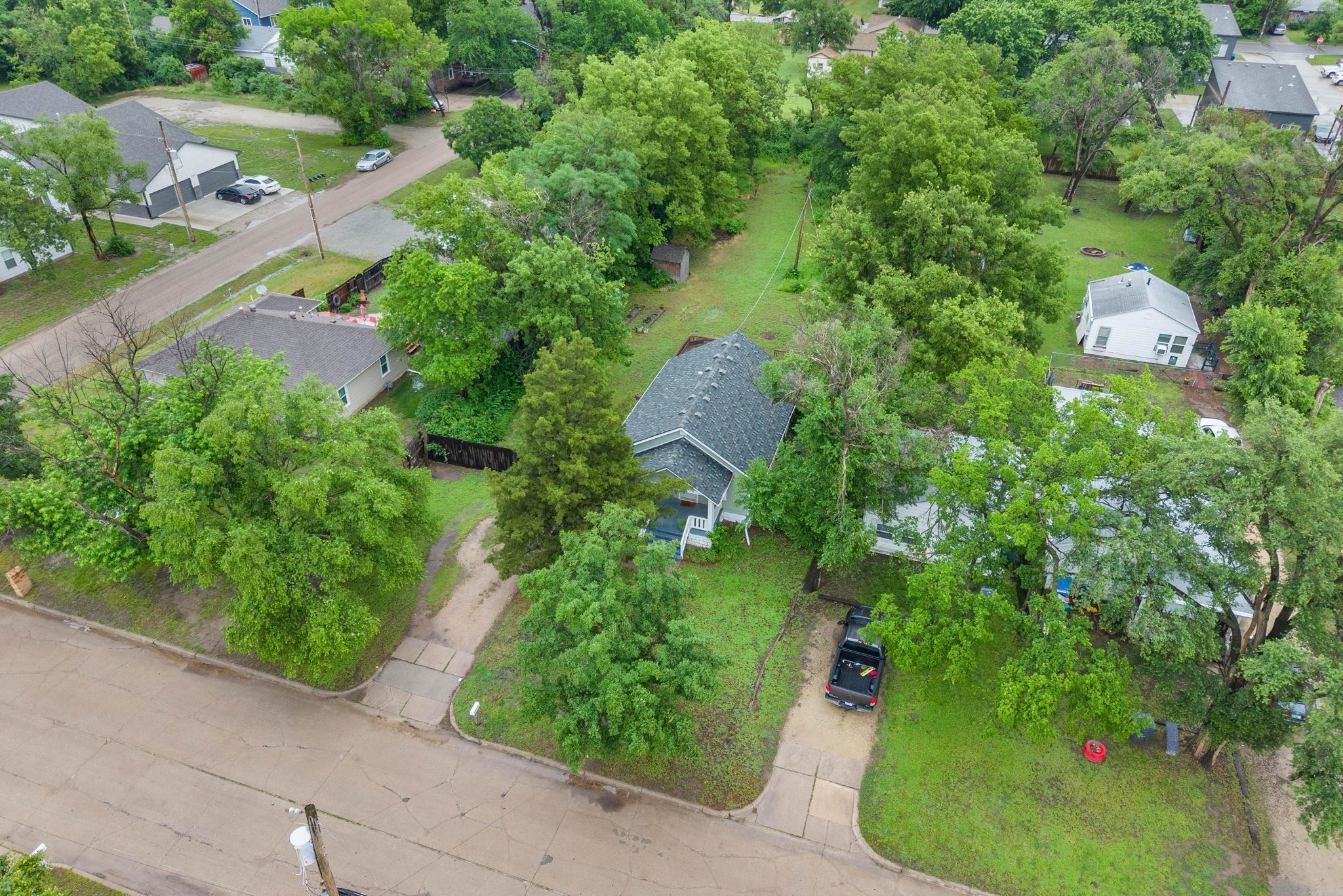784 N Custer Ave, Wichita, Kansas image 3