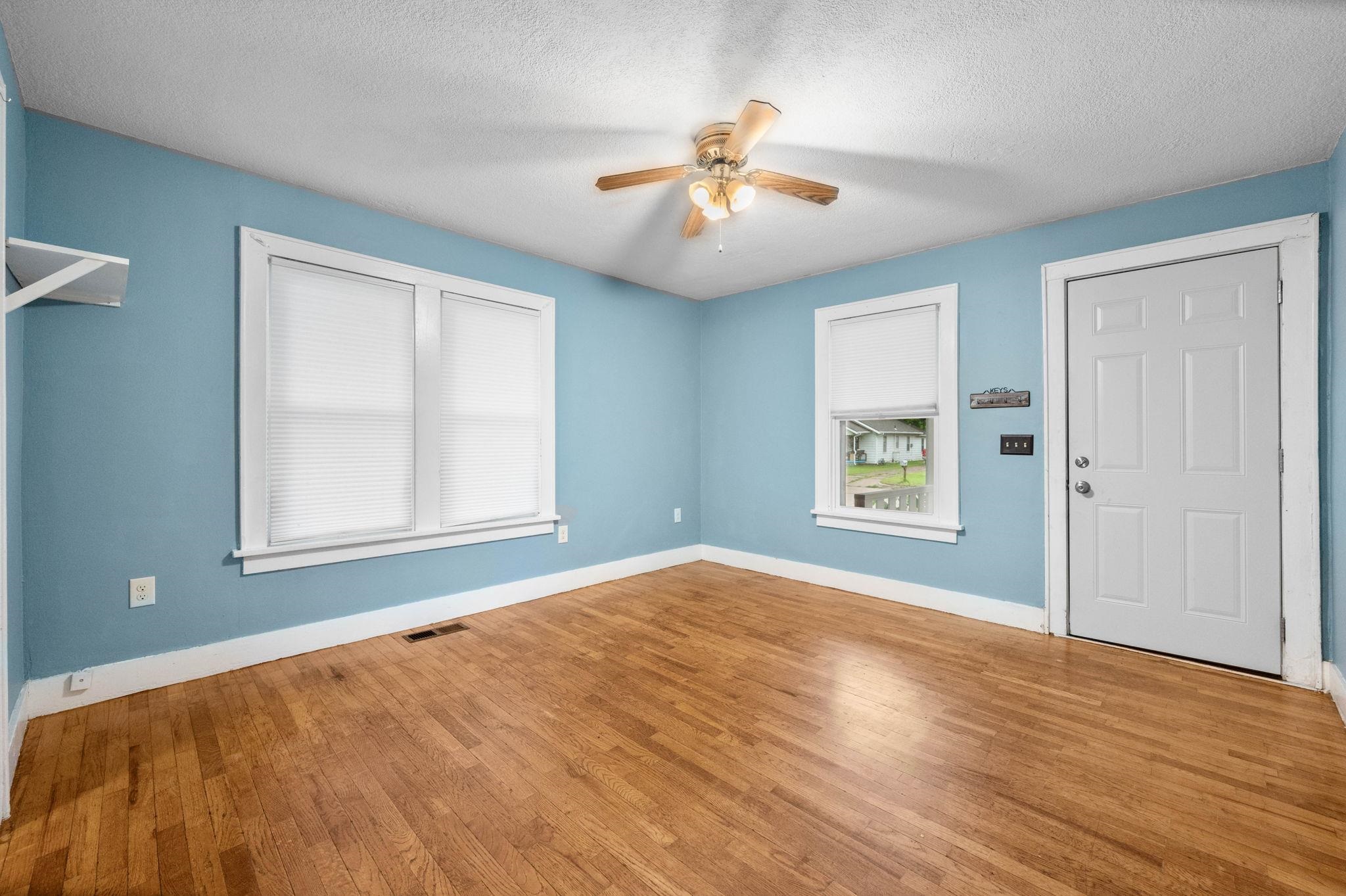 784 N Custer Ave, Wichita, Kansas image 10
