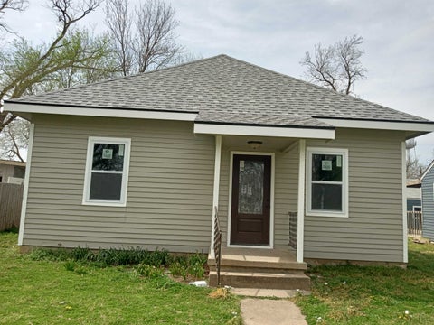 Homes For Sale - 305 S Reno Ave<br/> Harvey County, Burrton, KS 67020