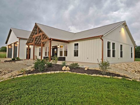 Townhouse For Sale - 2486 180th St<br/> Marion, KS 66861