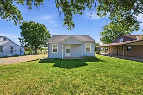 Homes For Sale - 1536 N Andover Rd<br/> Butler County, Andover, KS 67002