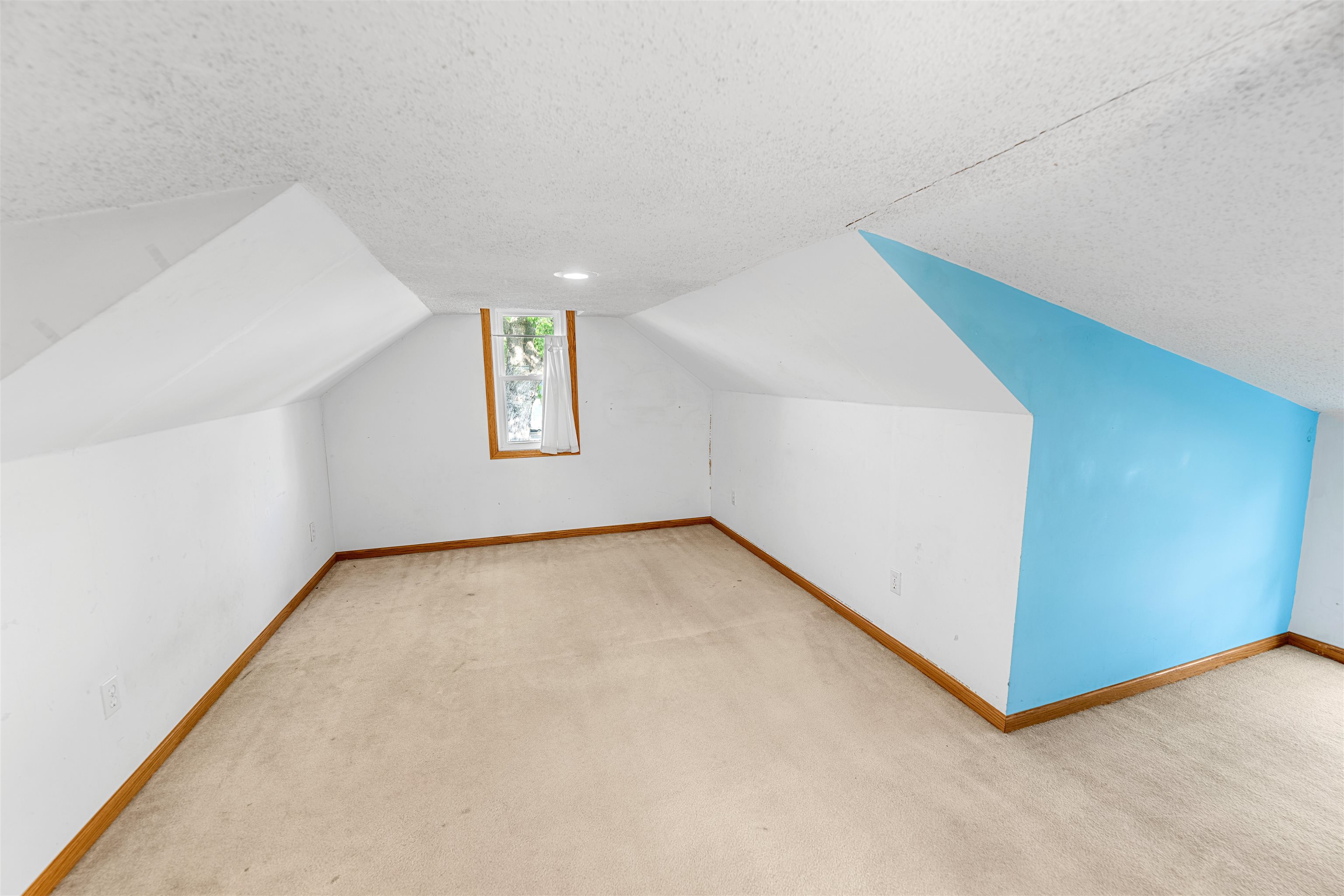 924 Custer St, Salina, Kansas image 9