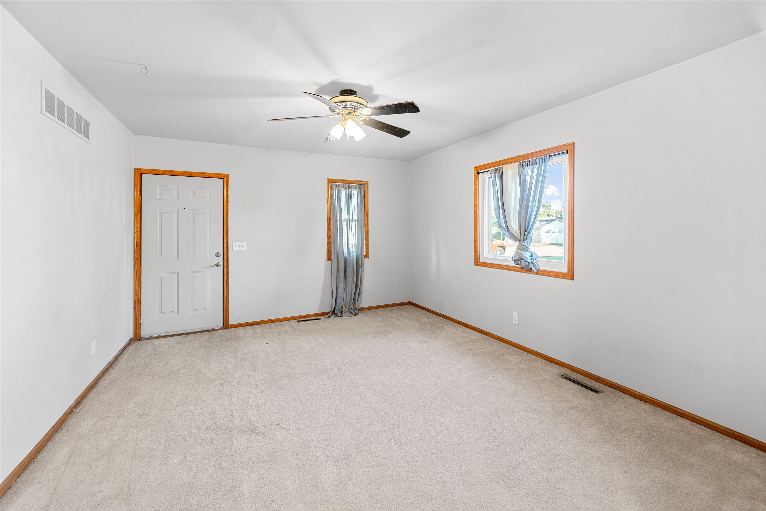 924 Custer St, Salina, Kansas image 4