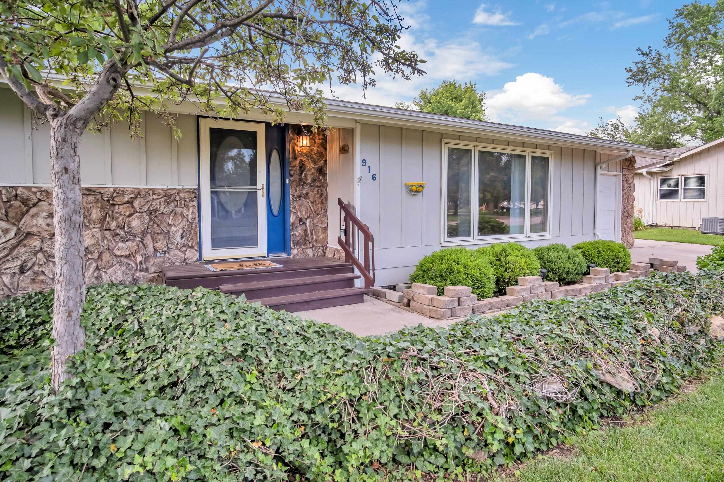 916 Trinity Dr, Newton, Kansas image 12