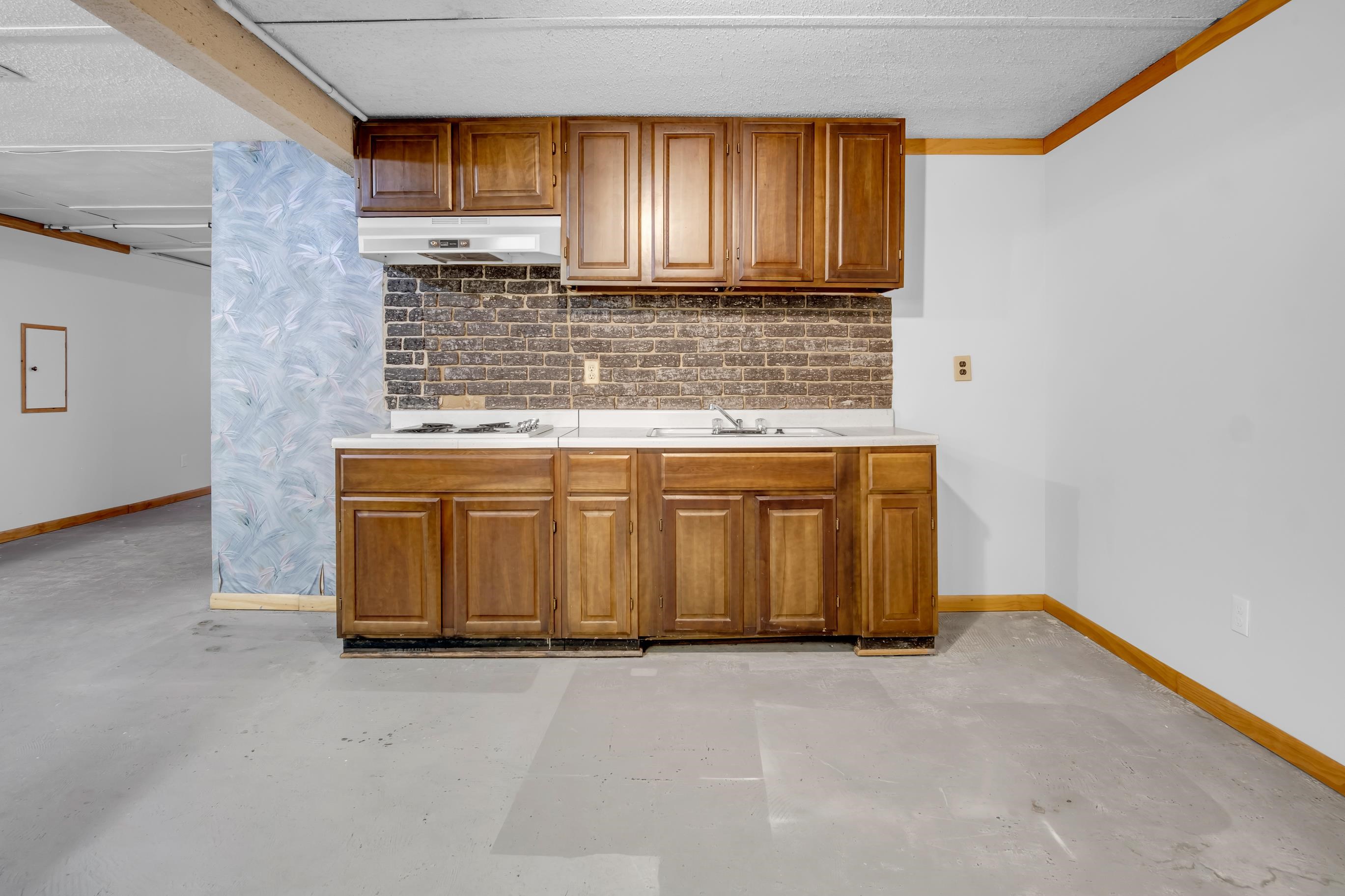 916 Trinity Dr, Newton, Kansas image 27