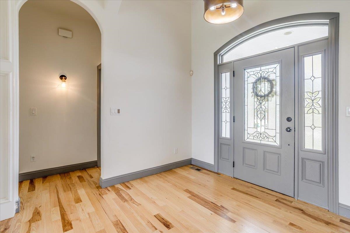 1801 S Triple Crown St, Wichita, Kansas image 3