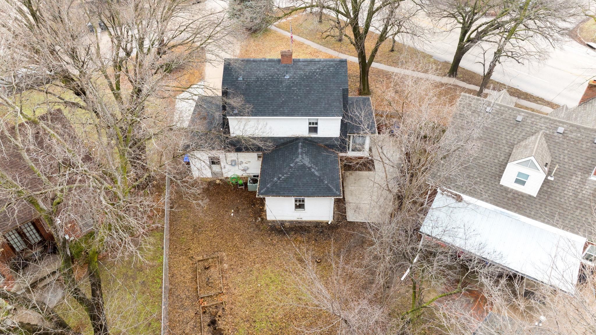 Wichita, Kansas 67203, United States, 3 Bedrooms Bedrooms, ,2 BathroomsBathrooms,Residential,Pending,66099