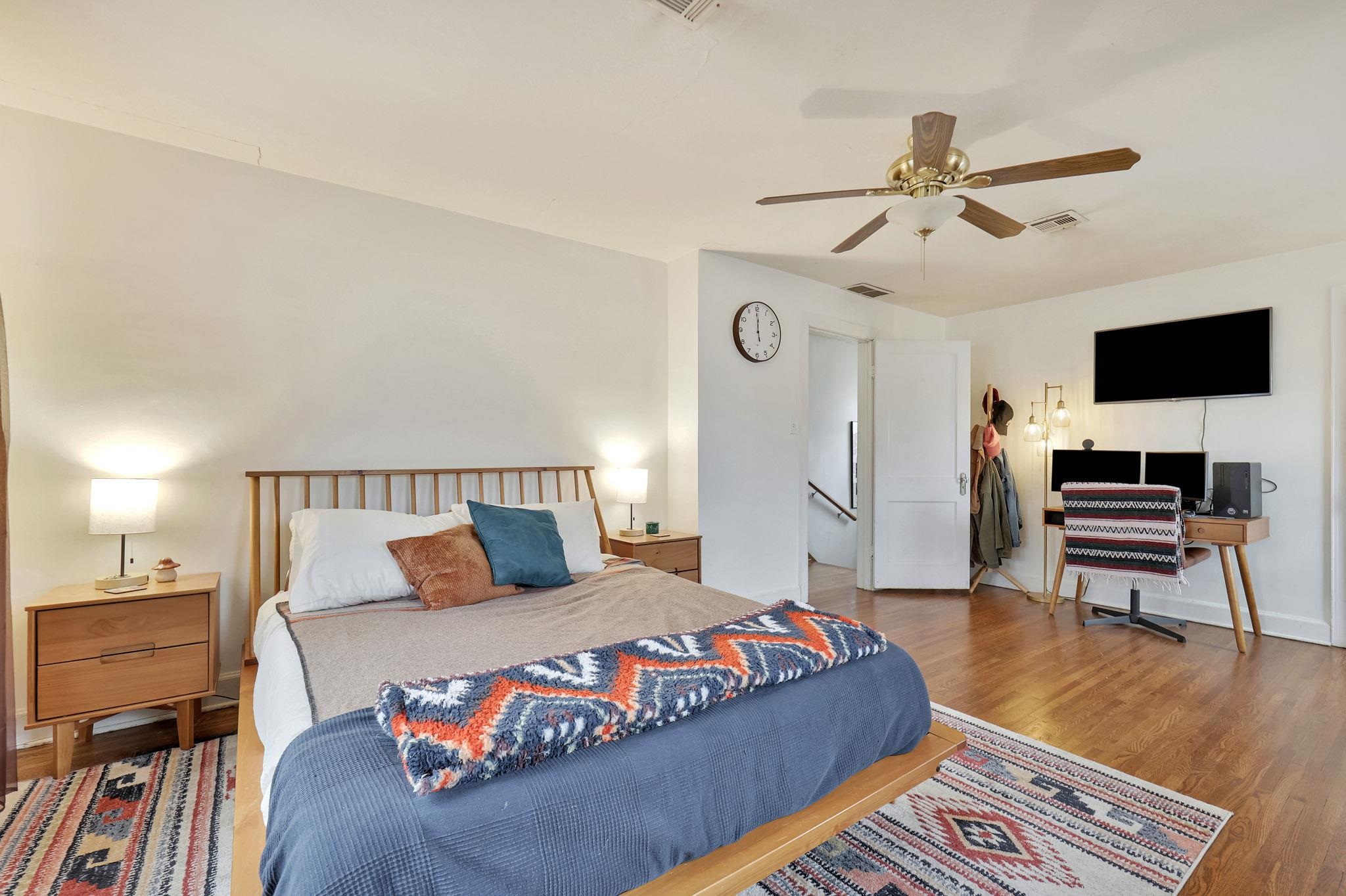 Wichita, Kansas 67203, United States, 3 Bedrooms Bedrooms, ,2 BathroomsBathrooms,Residential,Pending,66099