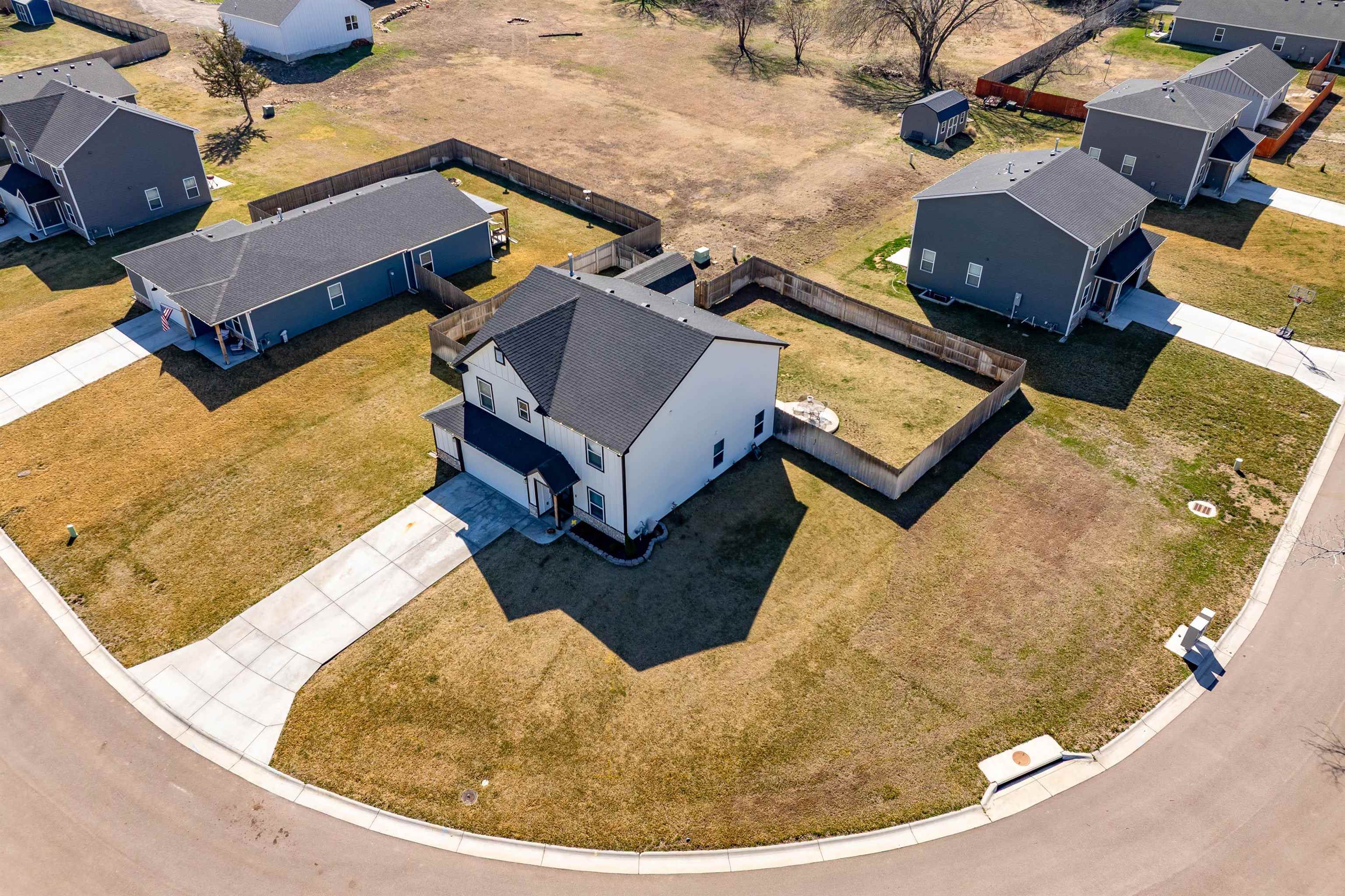 1235 Skyview Dr, El Dorado, Kansas image 3