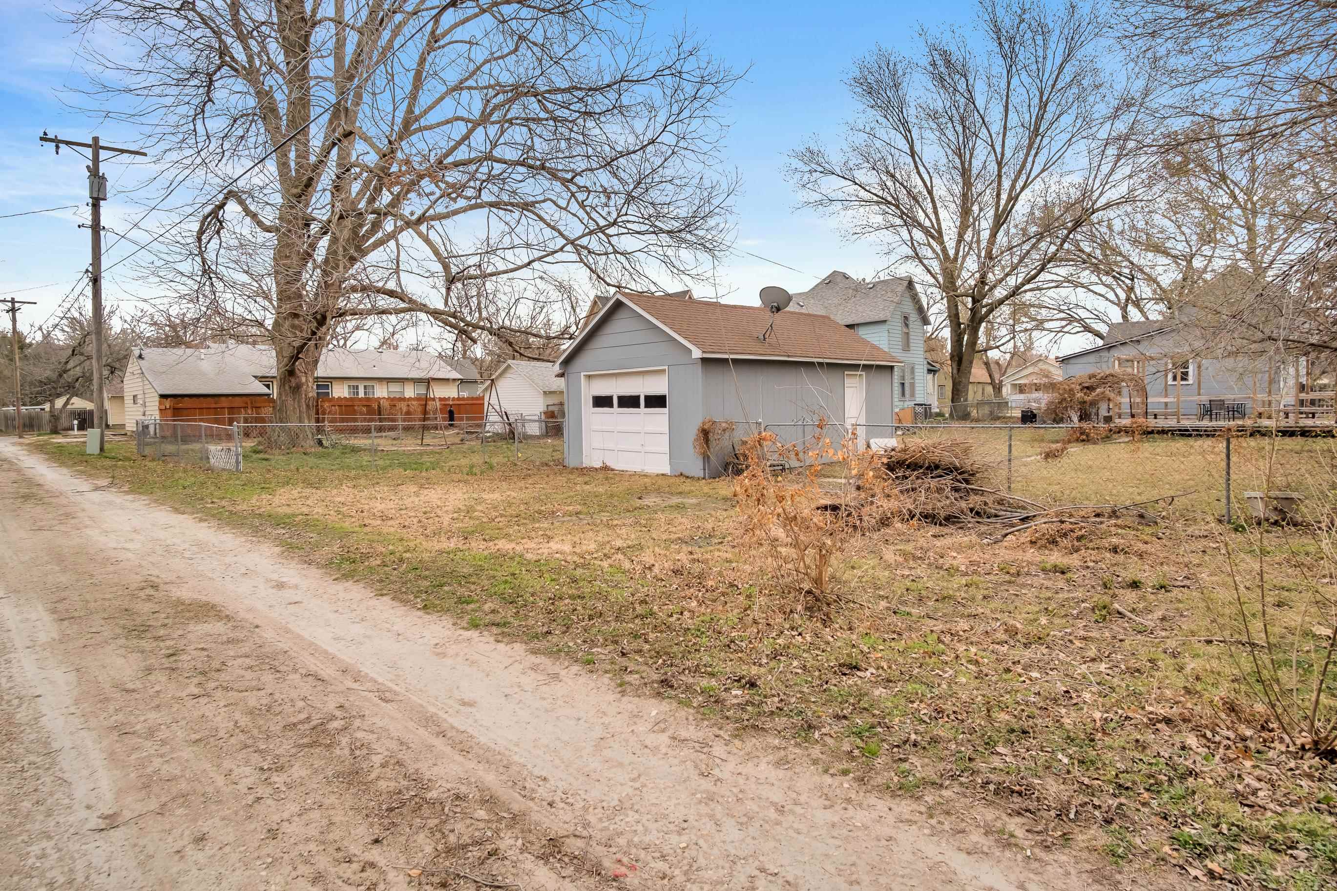 508 W Broadway, Newton, Kansas image 30