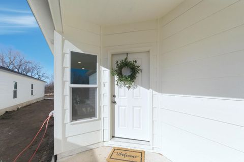 Multifamily For Sale - 1727 N Main St<br/> Rose Hill, KS 67133