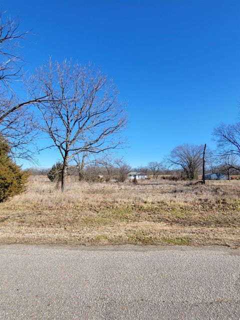 Vacant Land For Sale - 00000 E 7th<br/> Marion County, Florence, KS 66851