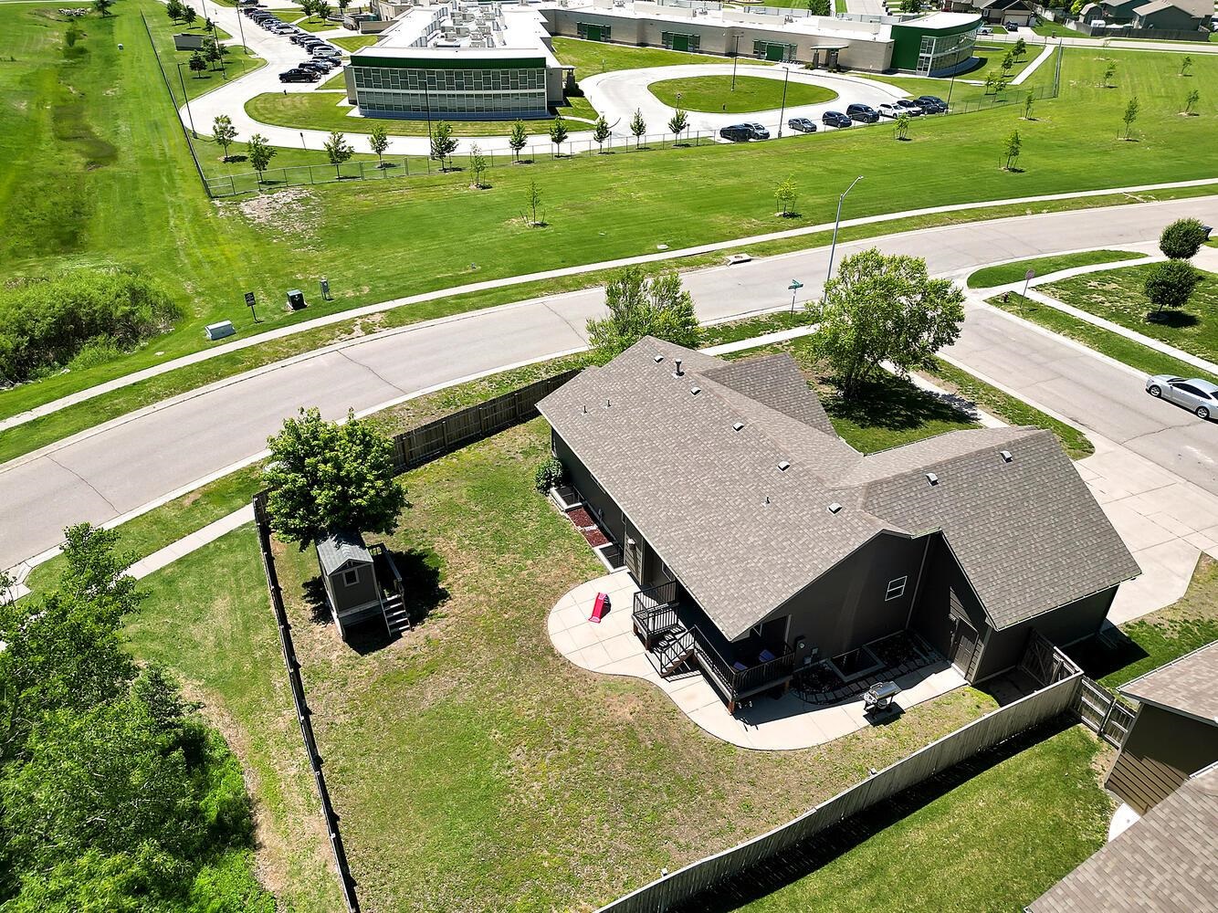1100 E Lost Hills St, Derby, Kansas image 33