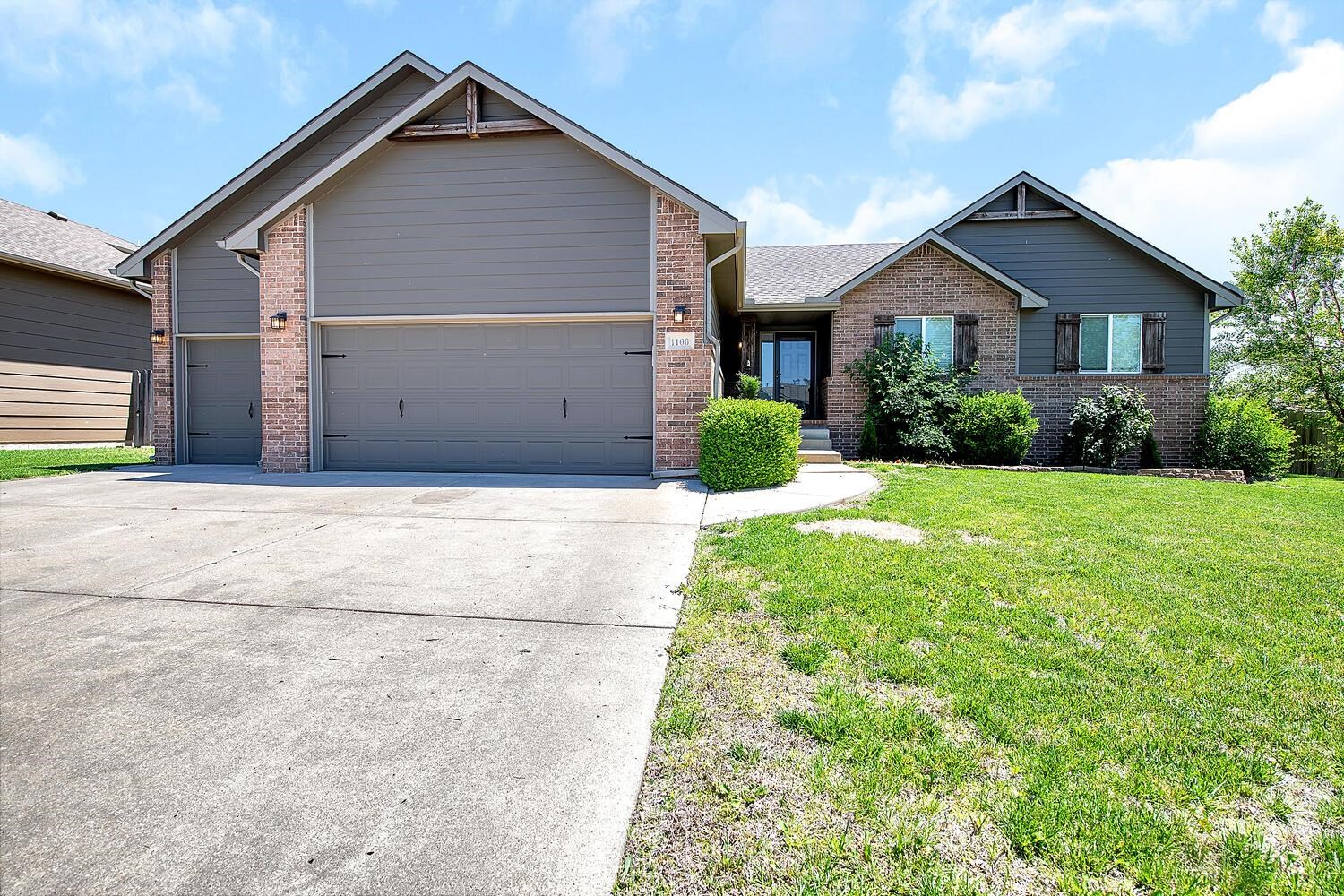 1100 E Lost Hills St, Derby, Kansas image 1