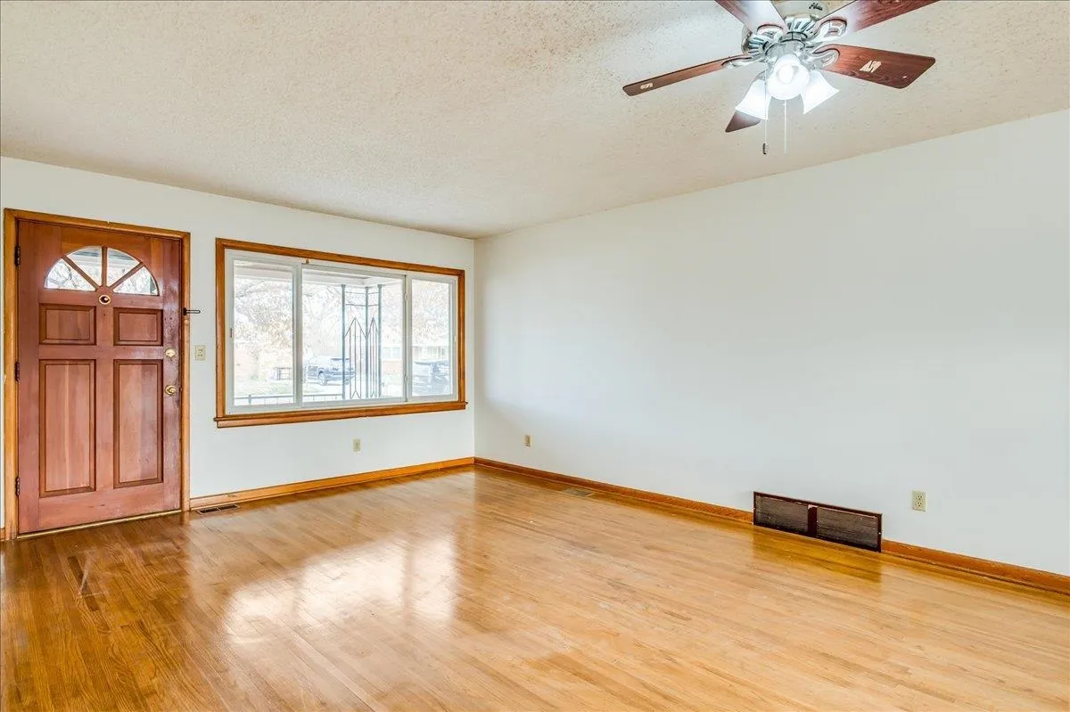 Derby, Kansas 67037, United States, 3 Bedrooms Bedrooms, ,1 BathroomBathrooms,Residential,Active,96074