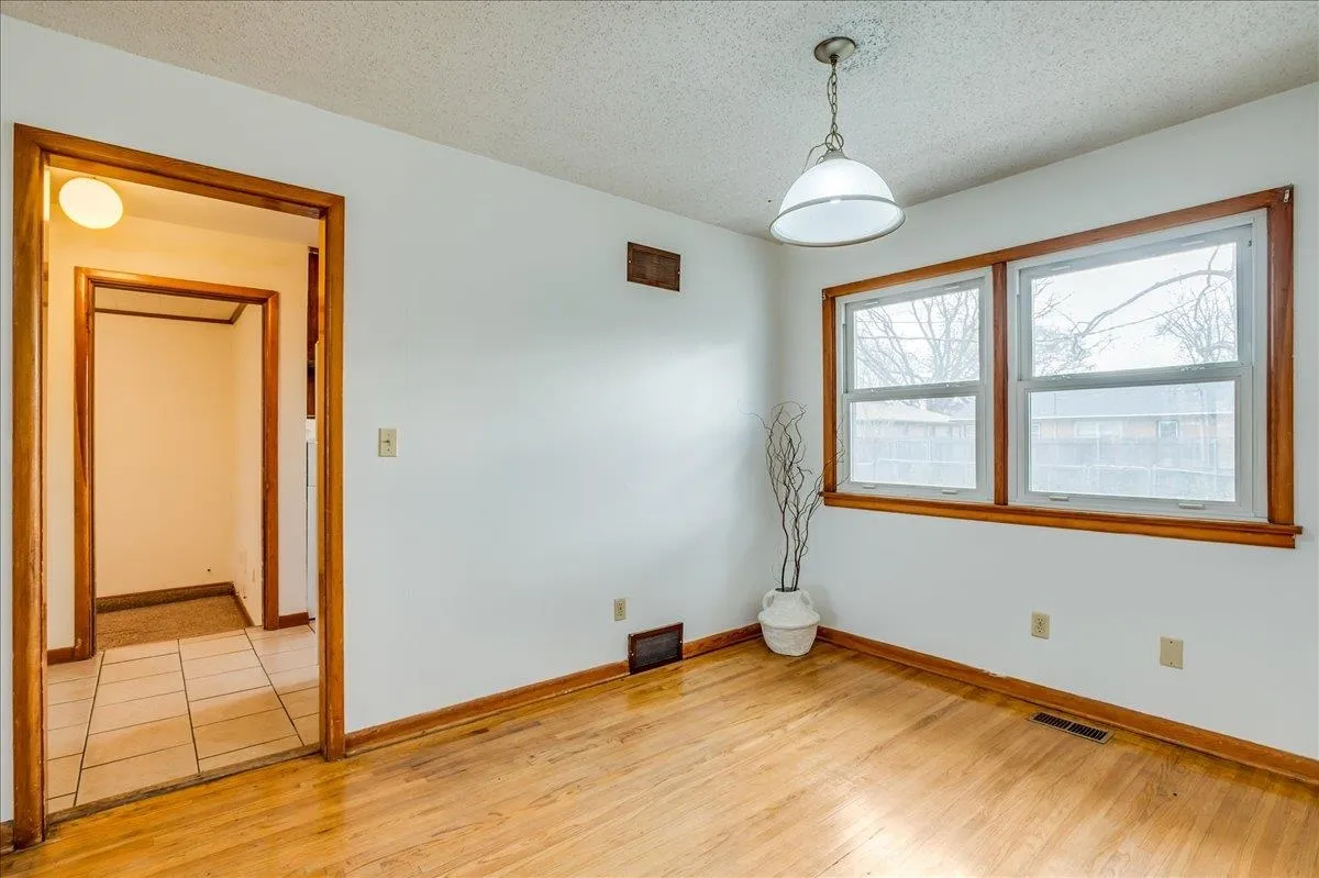 Derby, Kansas 67037, United States, 3 Bedrooms Bedrooms, ,1 BathroomBathrooms,Residential,Active,96074