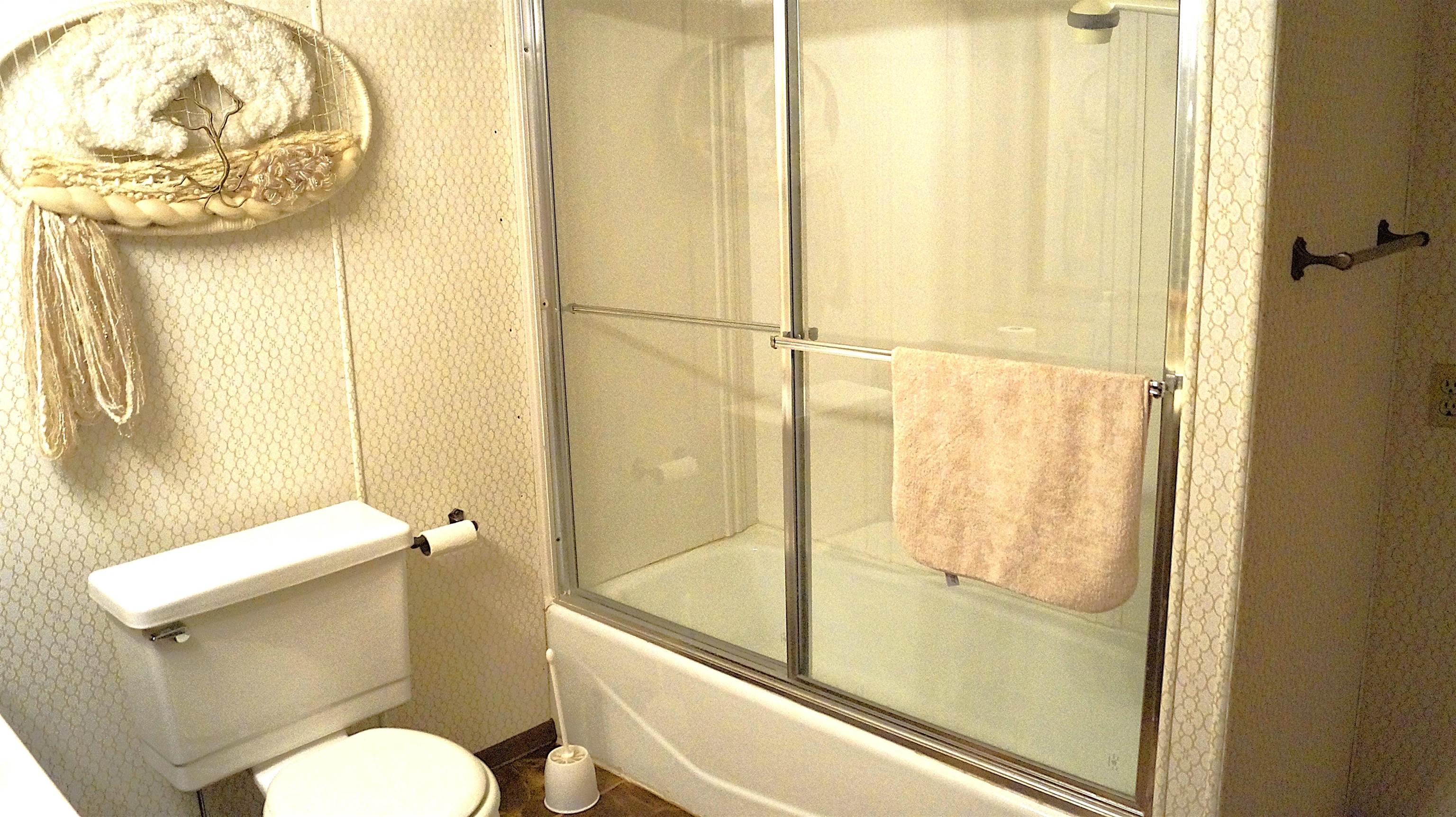 1407 E Pine Tree Rd, Derby, Kansas image 28