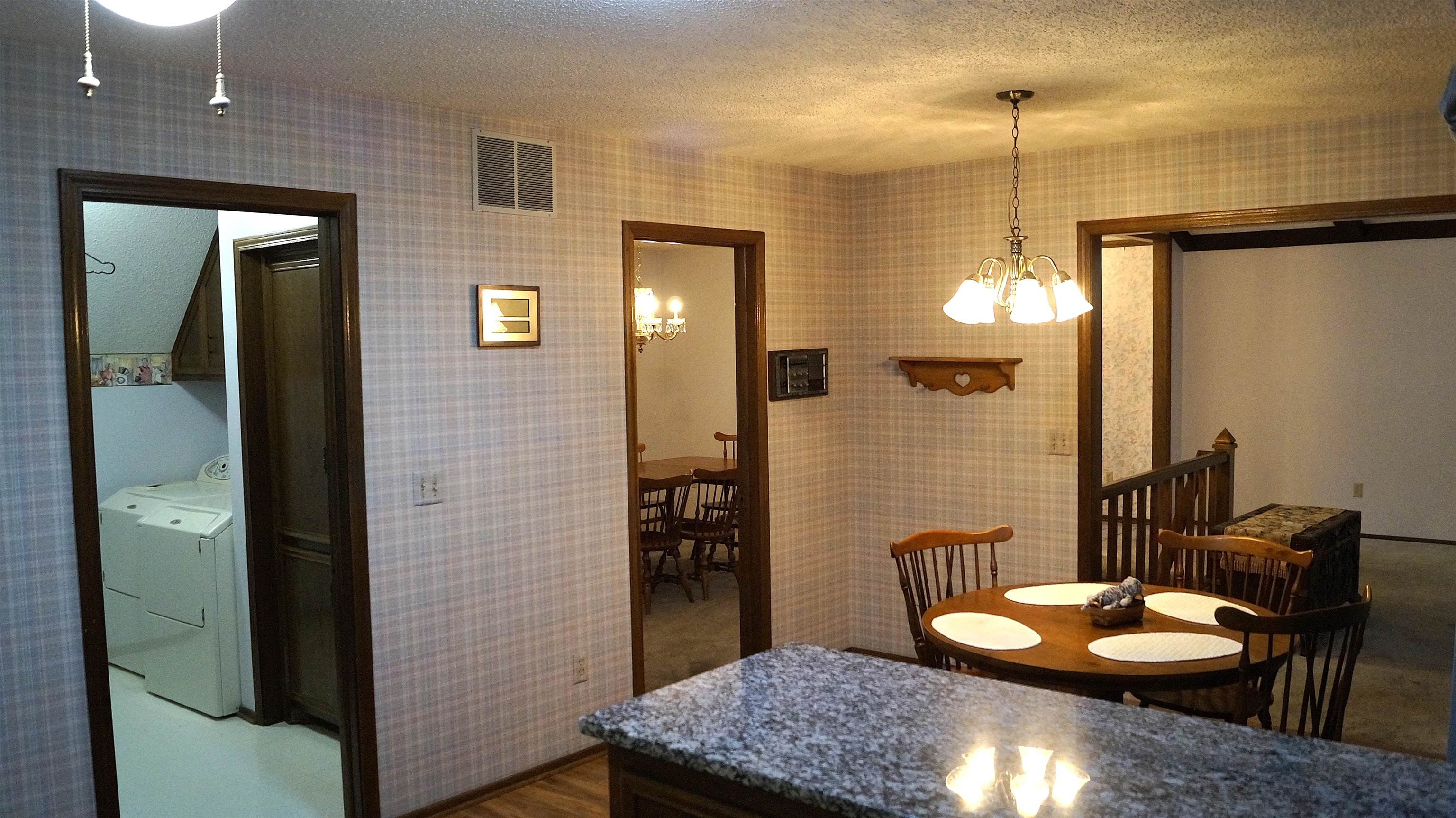 1407 E Pine Tree Rd, Derby, Kansas image 10