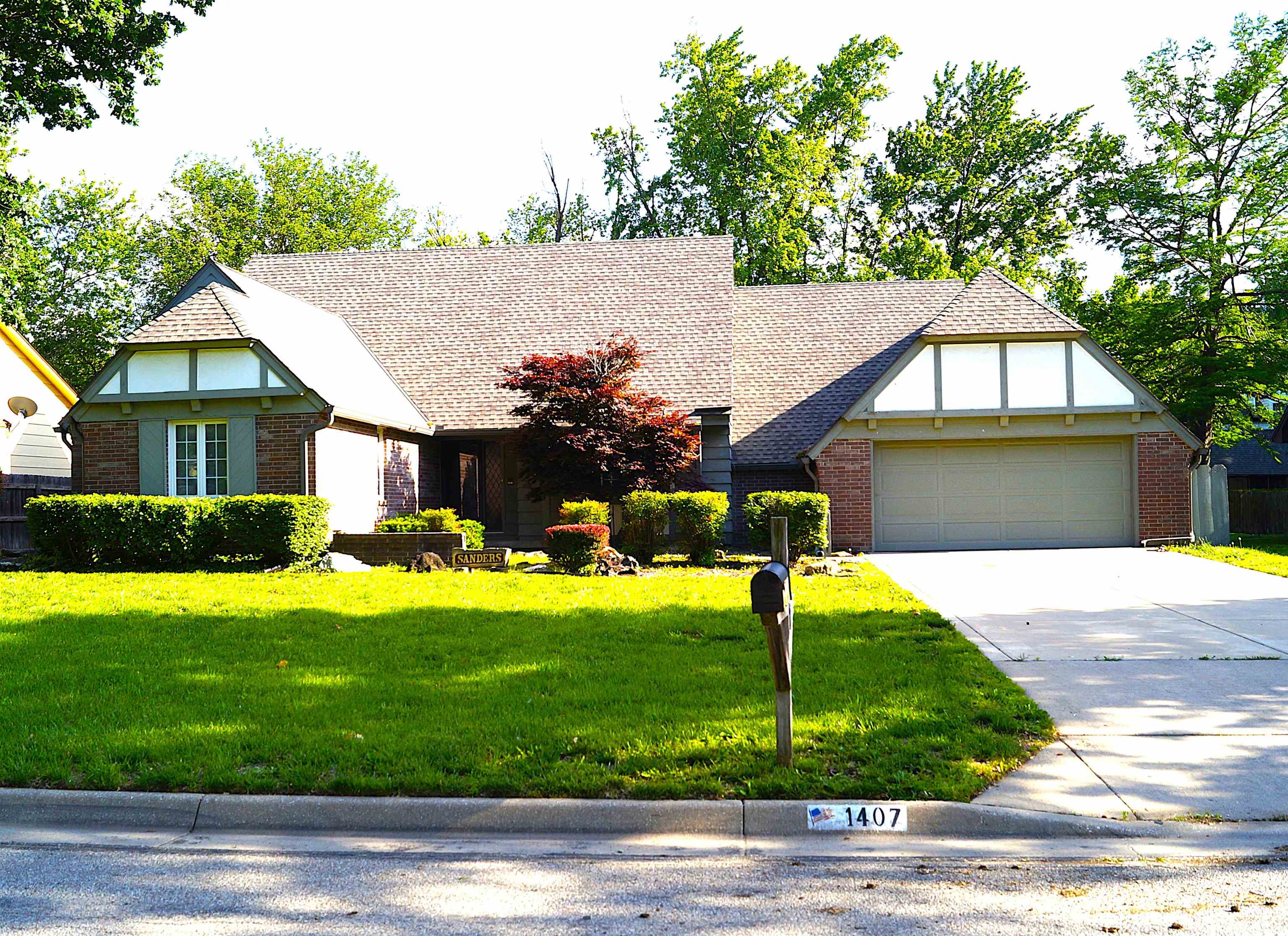 1407 E Pine Tree Rd, Derby, Kansas image 1