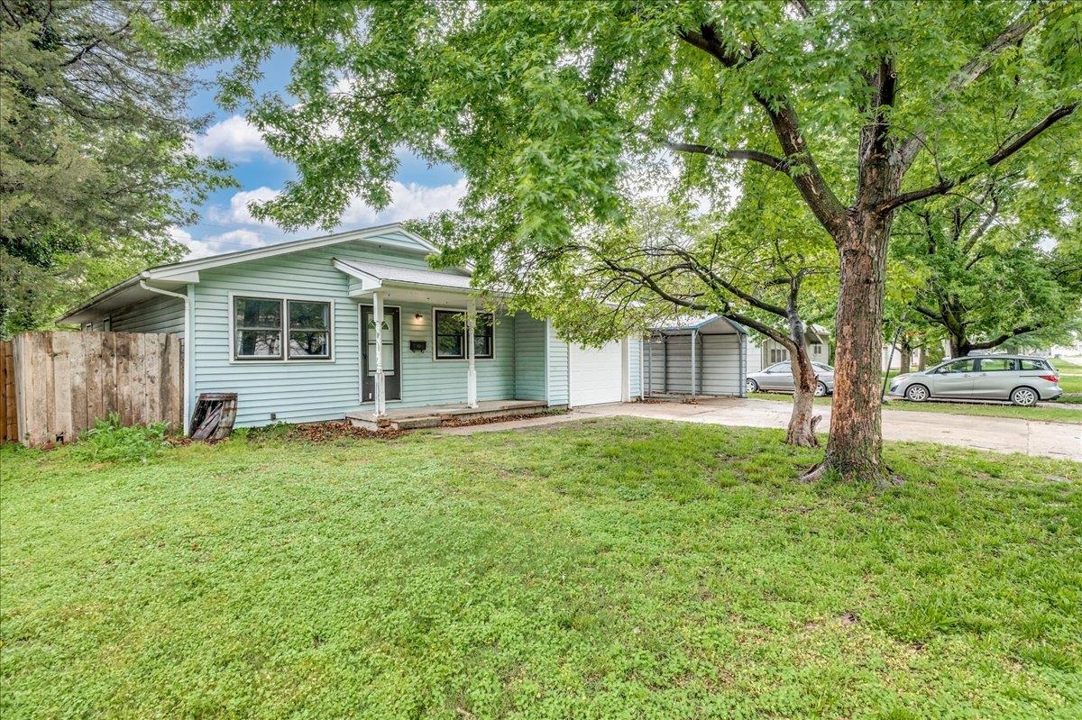 461 Meeds Dr, Valley Center, Kansas image 4
