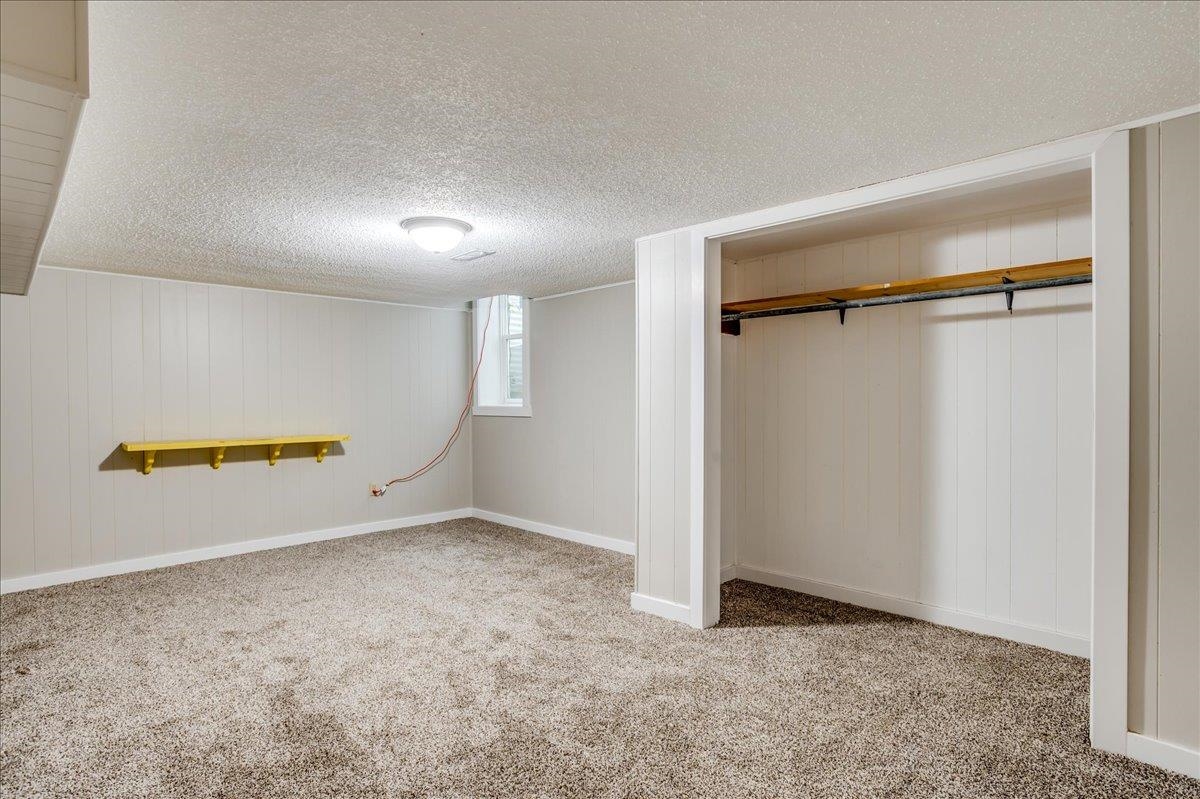 461 Meeds Dr, Valley Center, Kansas image 26