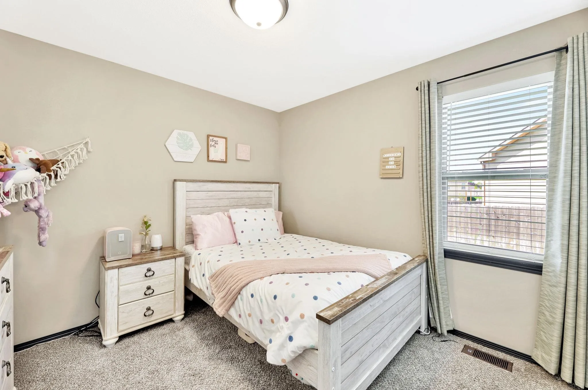 Derby, Kansas 67037, United States, 4 Bedrooms Bedrooms, ,3 BathroomsBathrooms,Residential,Active,121689