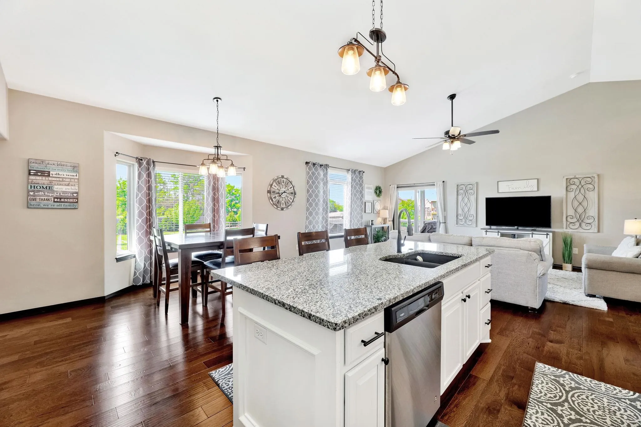 Derby, Kansas 67037, United States, 4 Bedrooms Bedrooms, ,3 BathroomsBathrooms,Residential,Active,121689