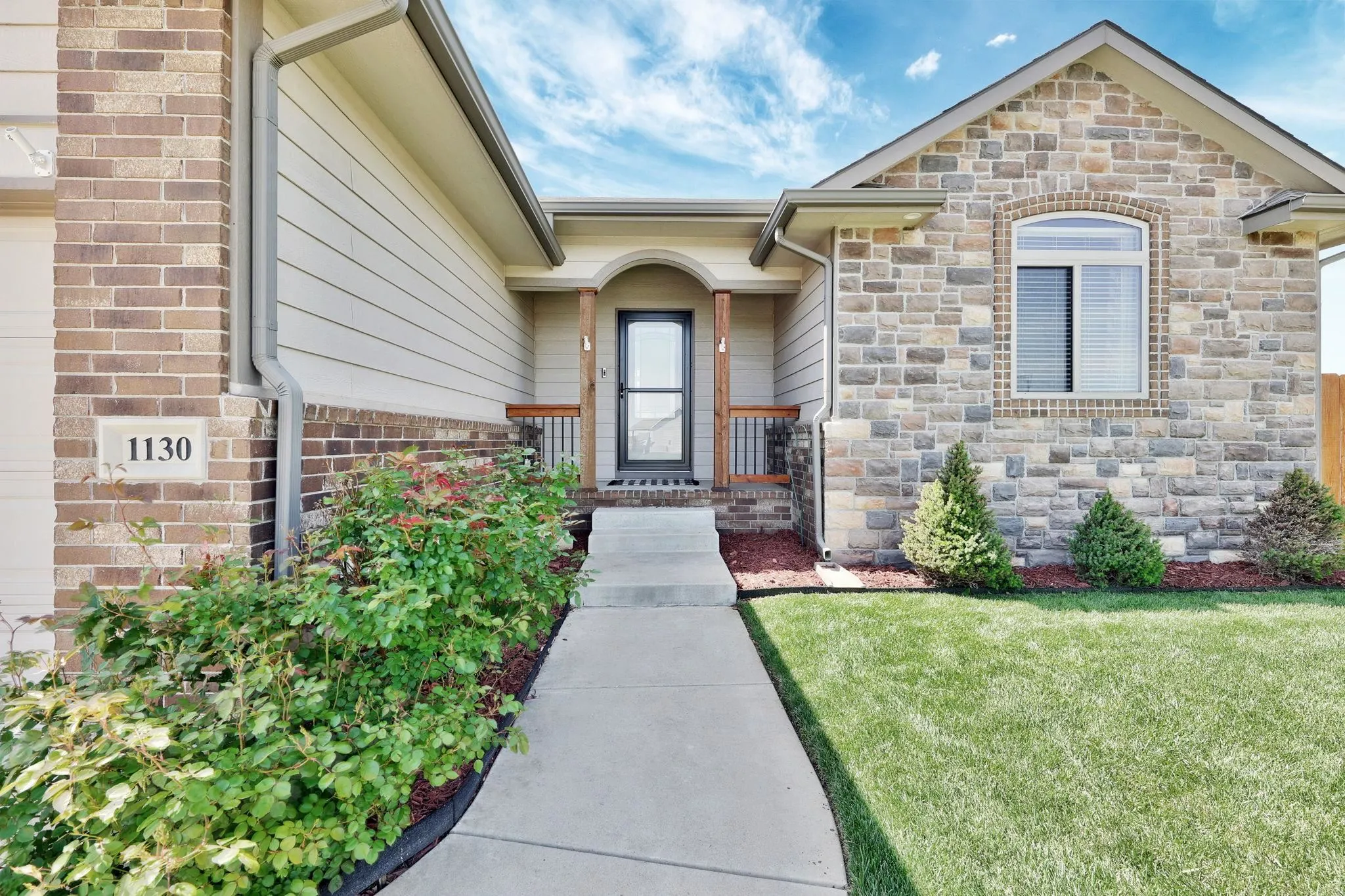 Derby, Kansas 67037, United States, 4 Bedrooms Bedrooms, ,3 BathroomsBathrooms,Residential,Active,121689