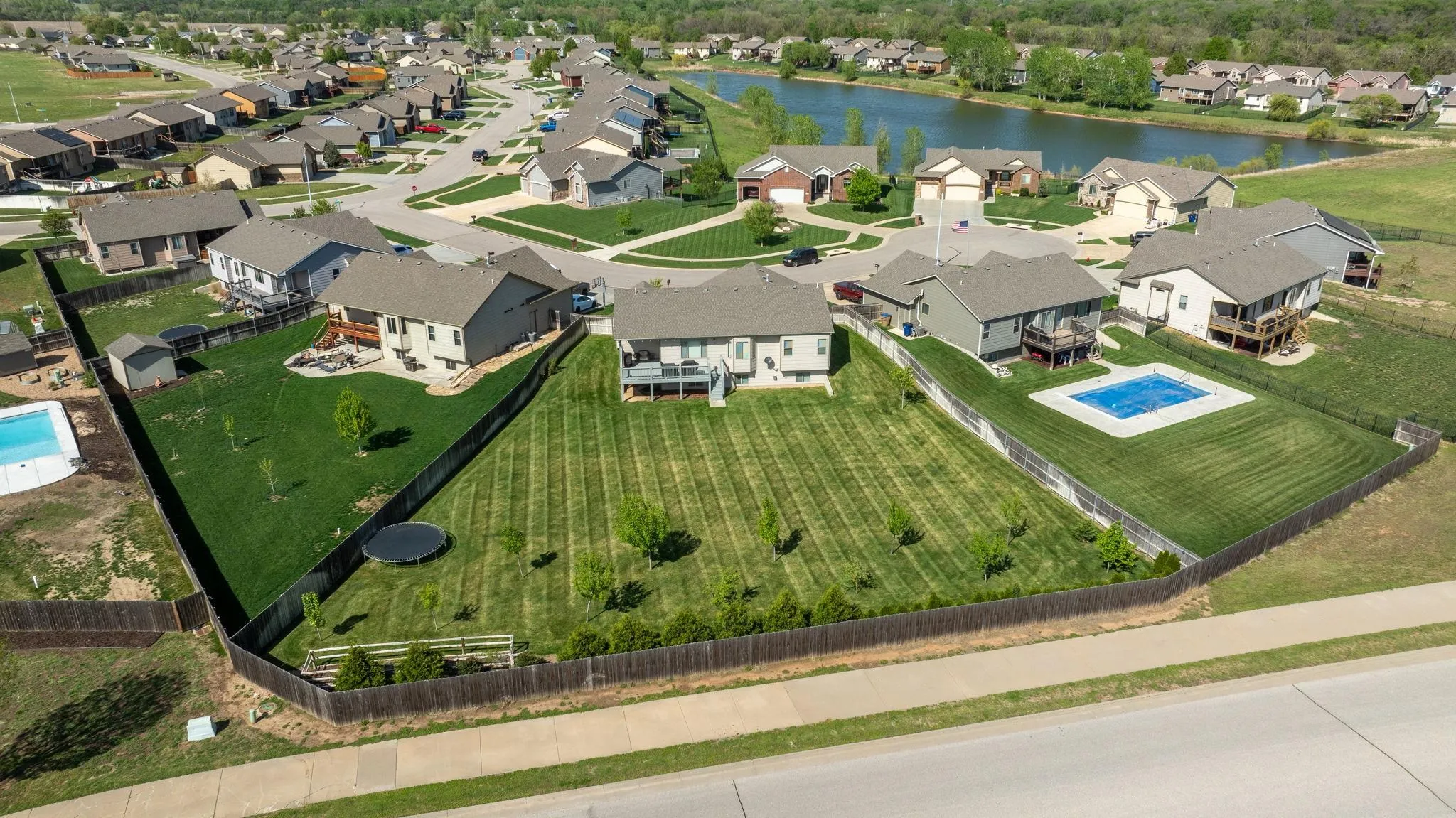 Derby, Kansas 67037, United States, 4 Bedrooms Bedrooms, ,3 BathroomsBathrooms,Residential,Active,121689