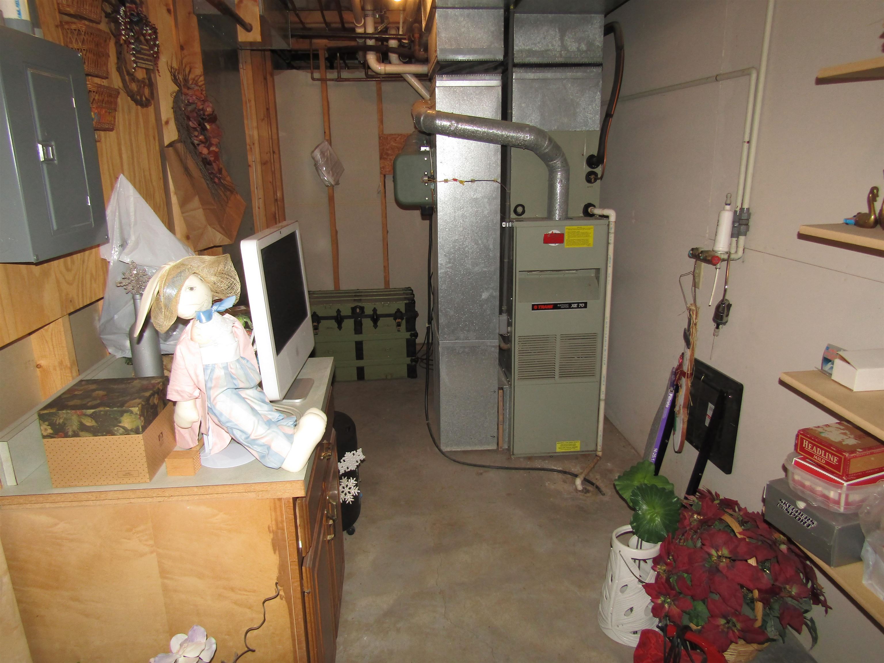 634 Fairdale Rd, Salina, Kansas image 35