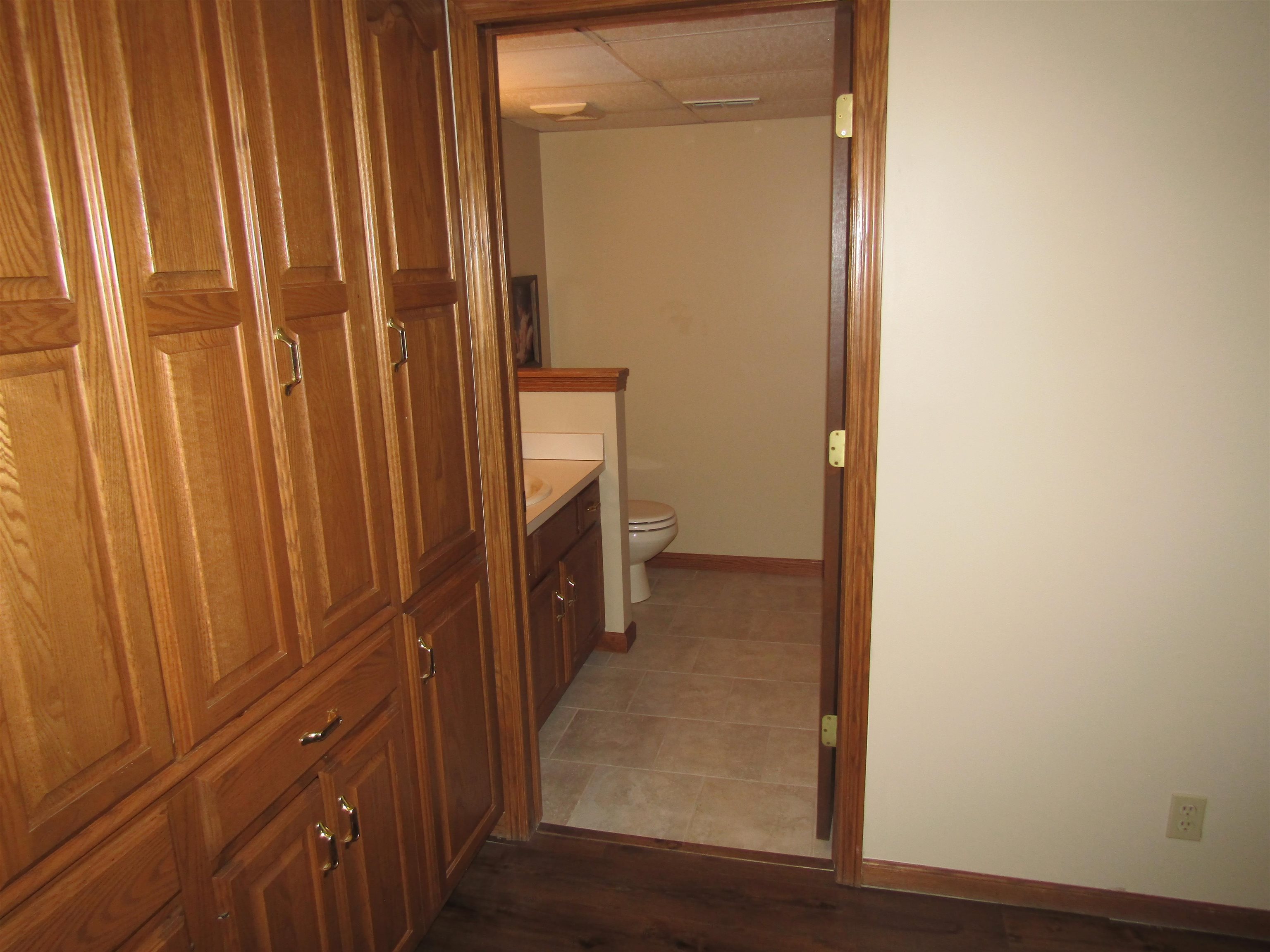 634 Fairdale Rd, Salina, Kansas image 32