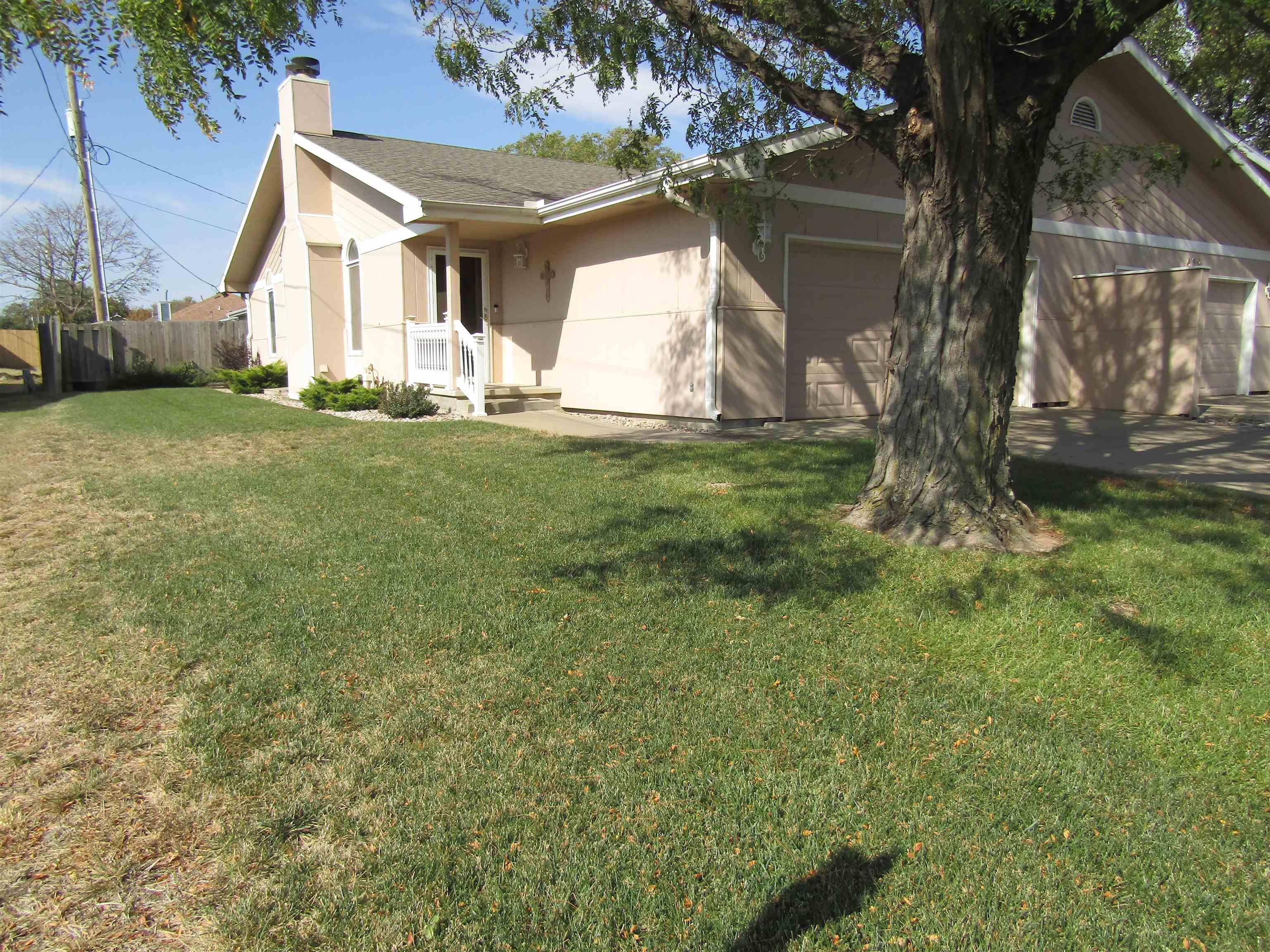 634 Fairdale Rd, Salina, Kansas image 3