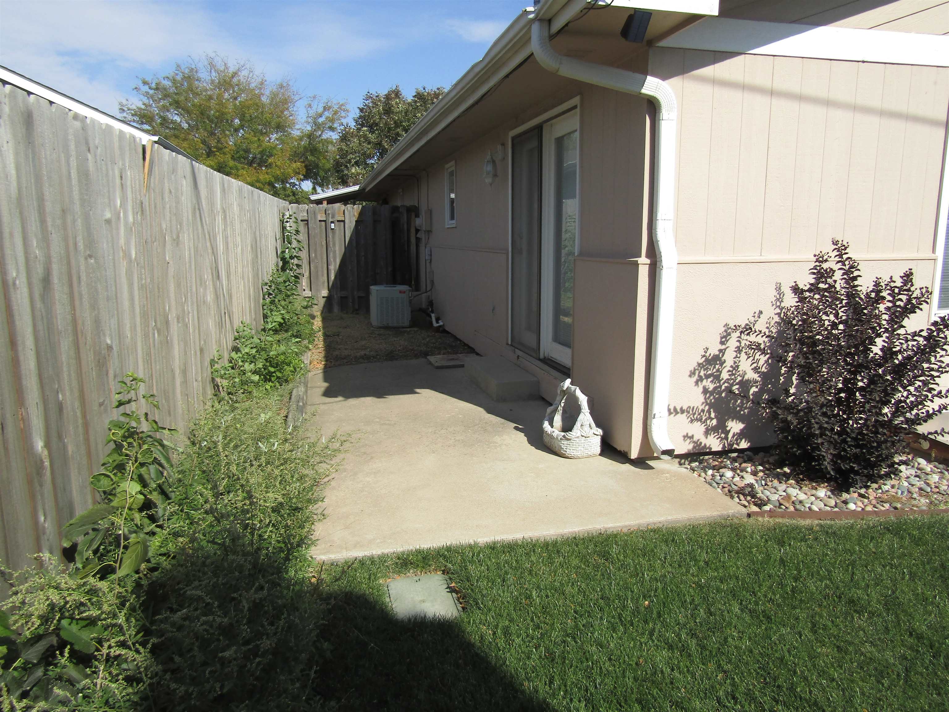 634 Fairdale Rd, Salina, Kansas image 4